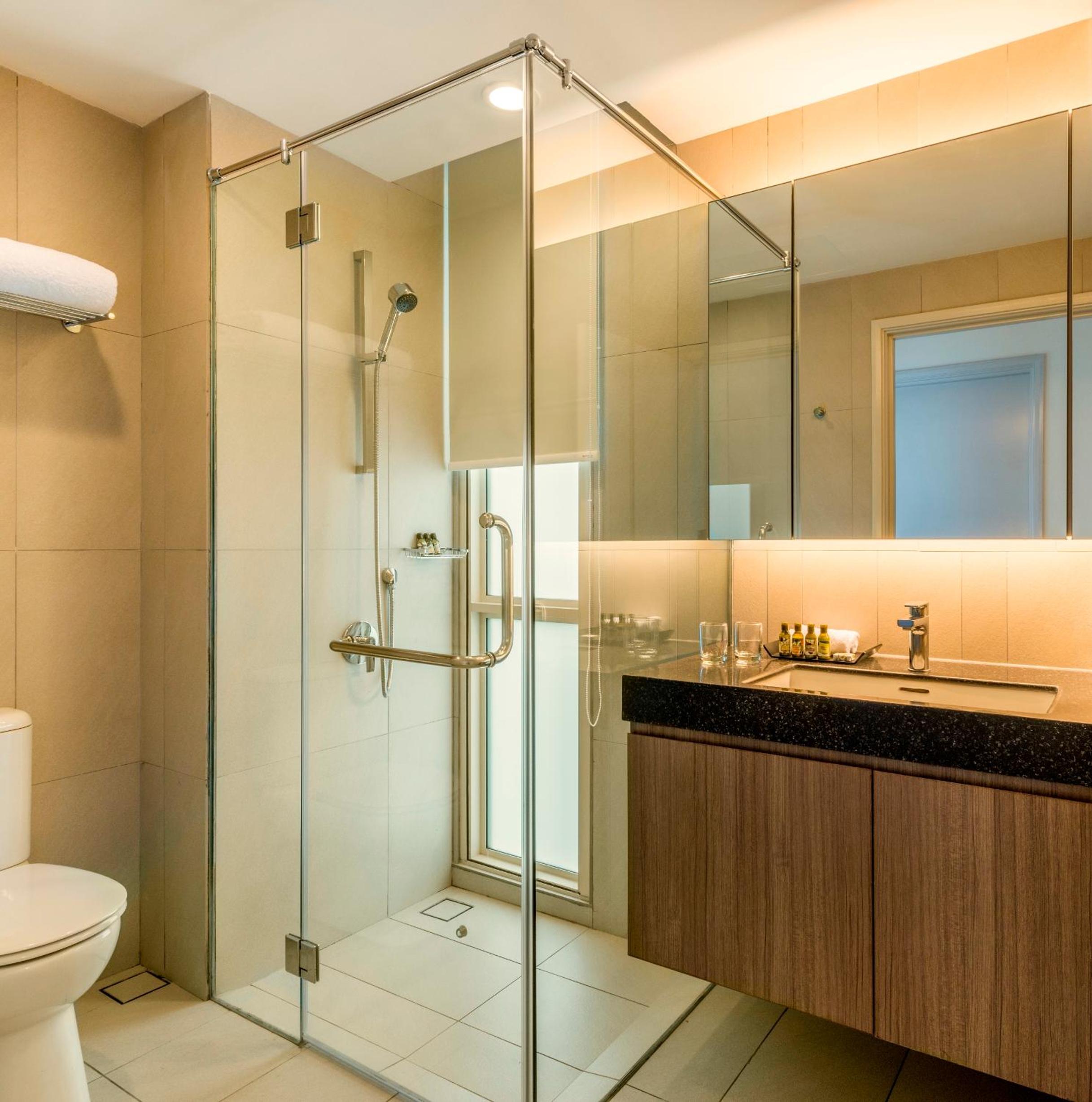 2-Bedroom Premier photo 3