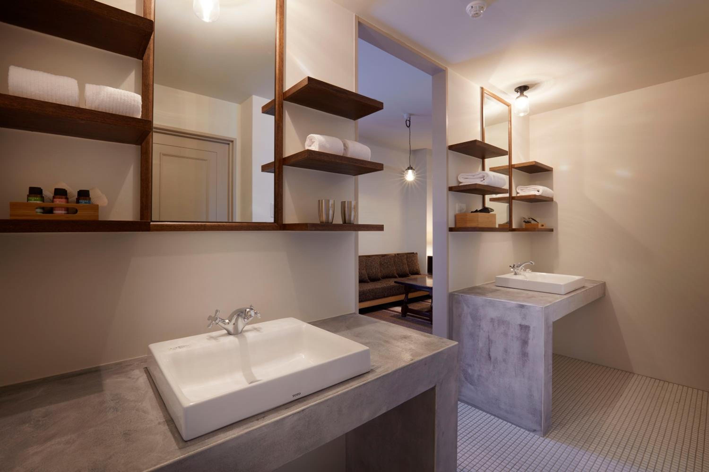 Suite - Annex - Non-Smoking - Photo 5