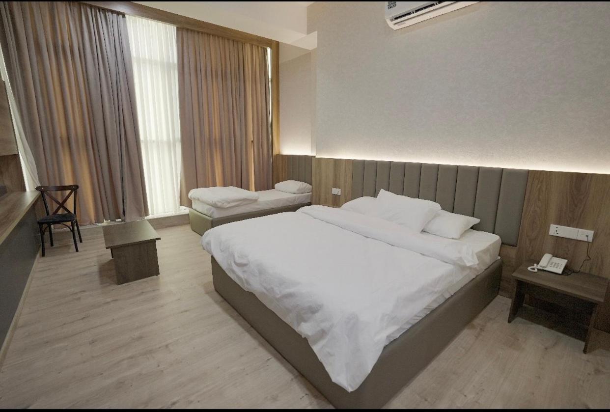 Budget Double Room photo 2