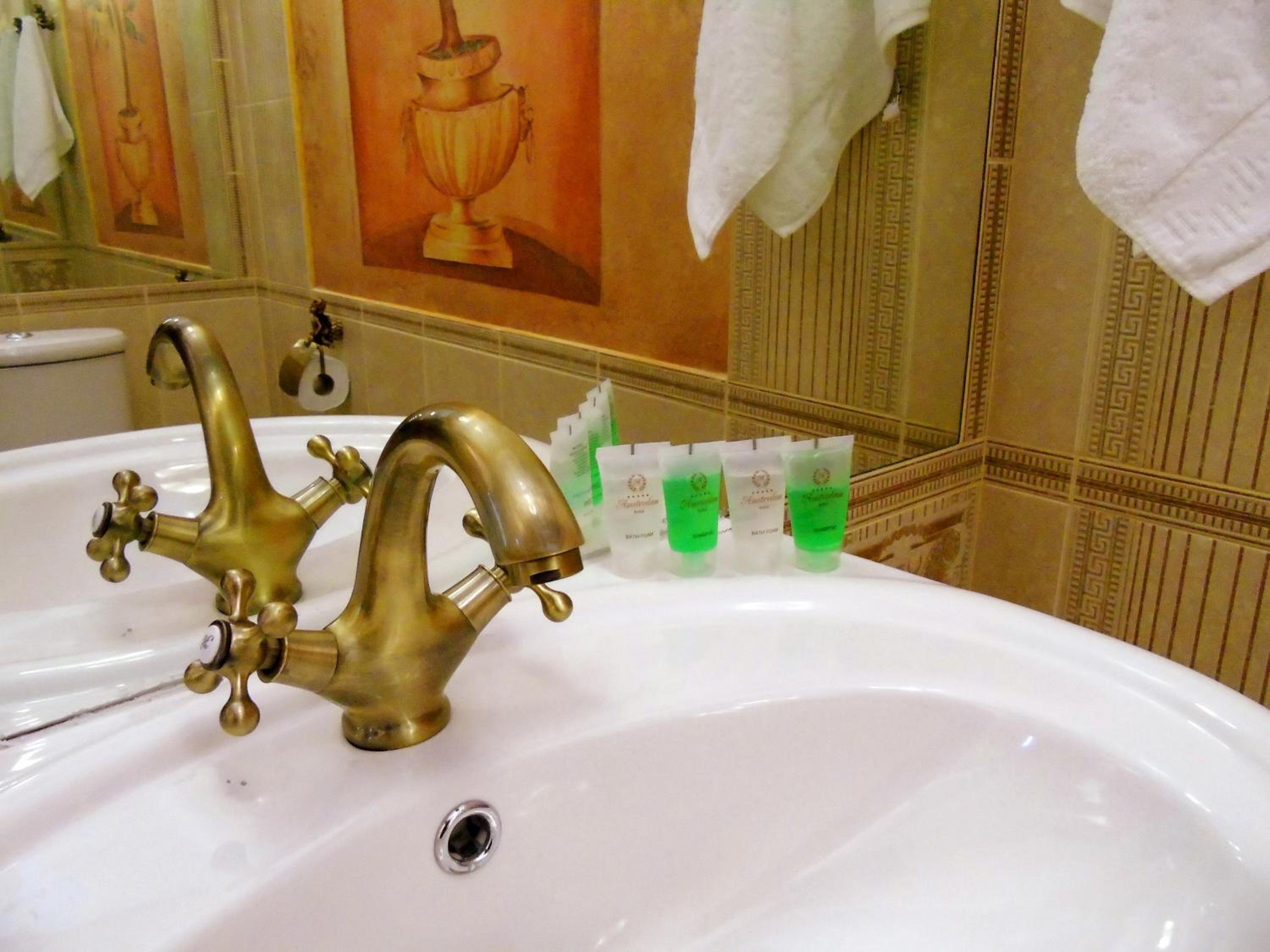 Presidential Suite photo 3