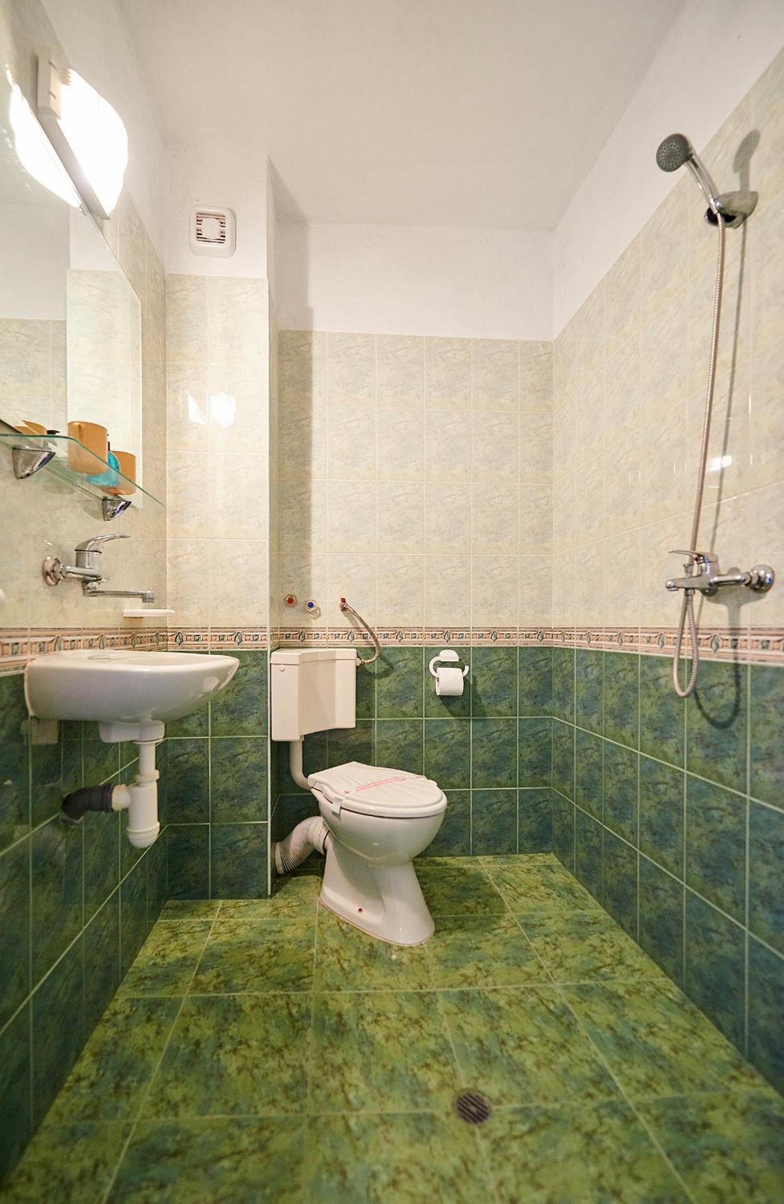 Deluxe Double or Twin Room - Photo 4