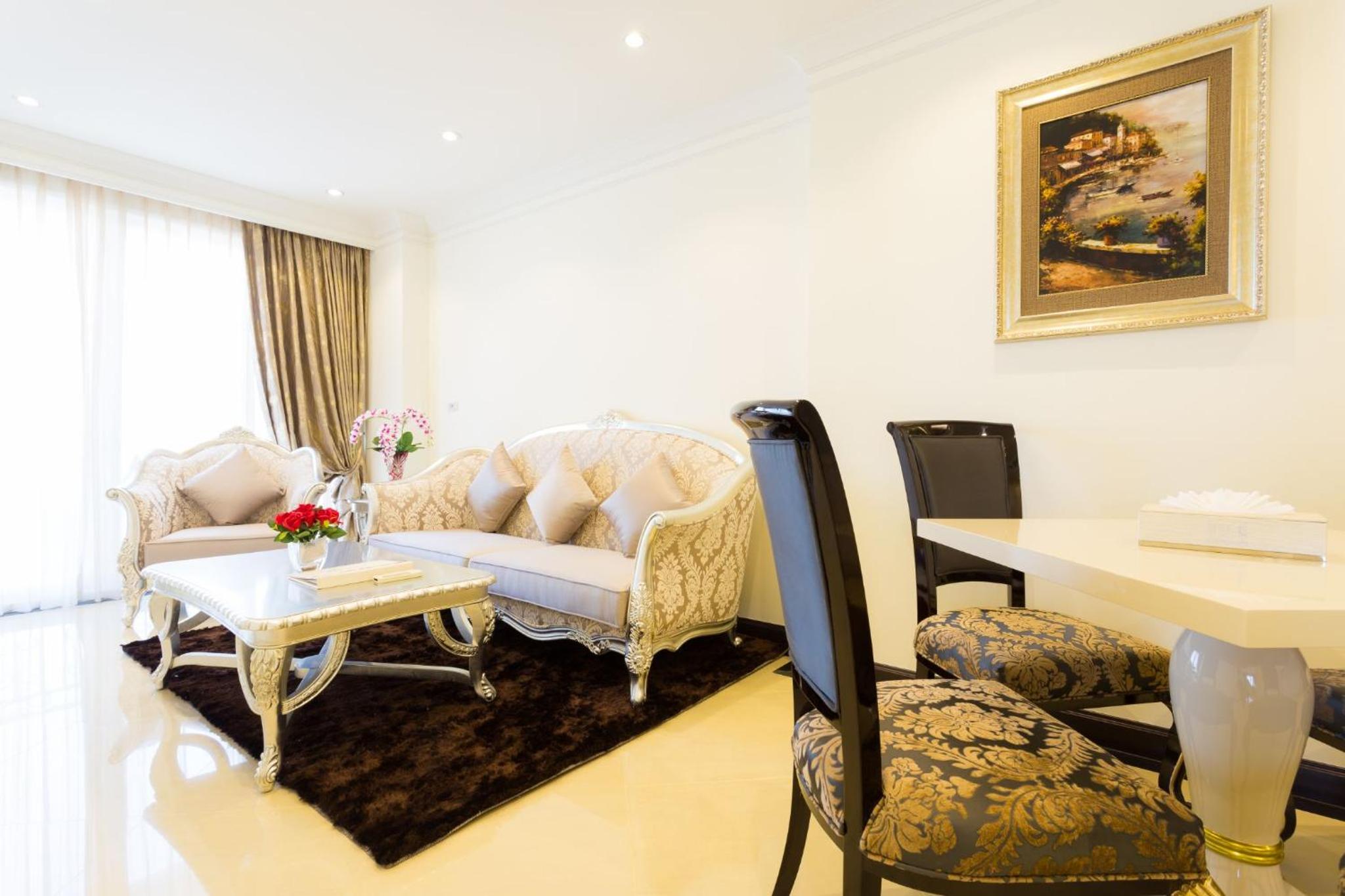 Two-Bedroom King Suite photo 3