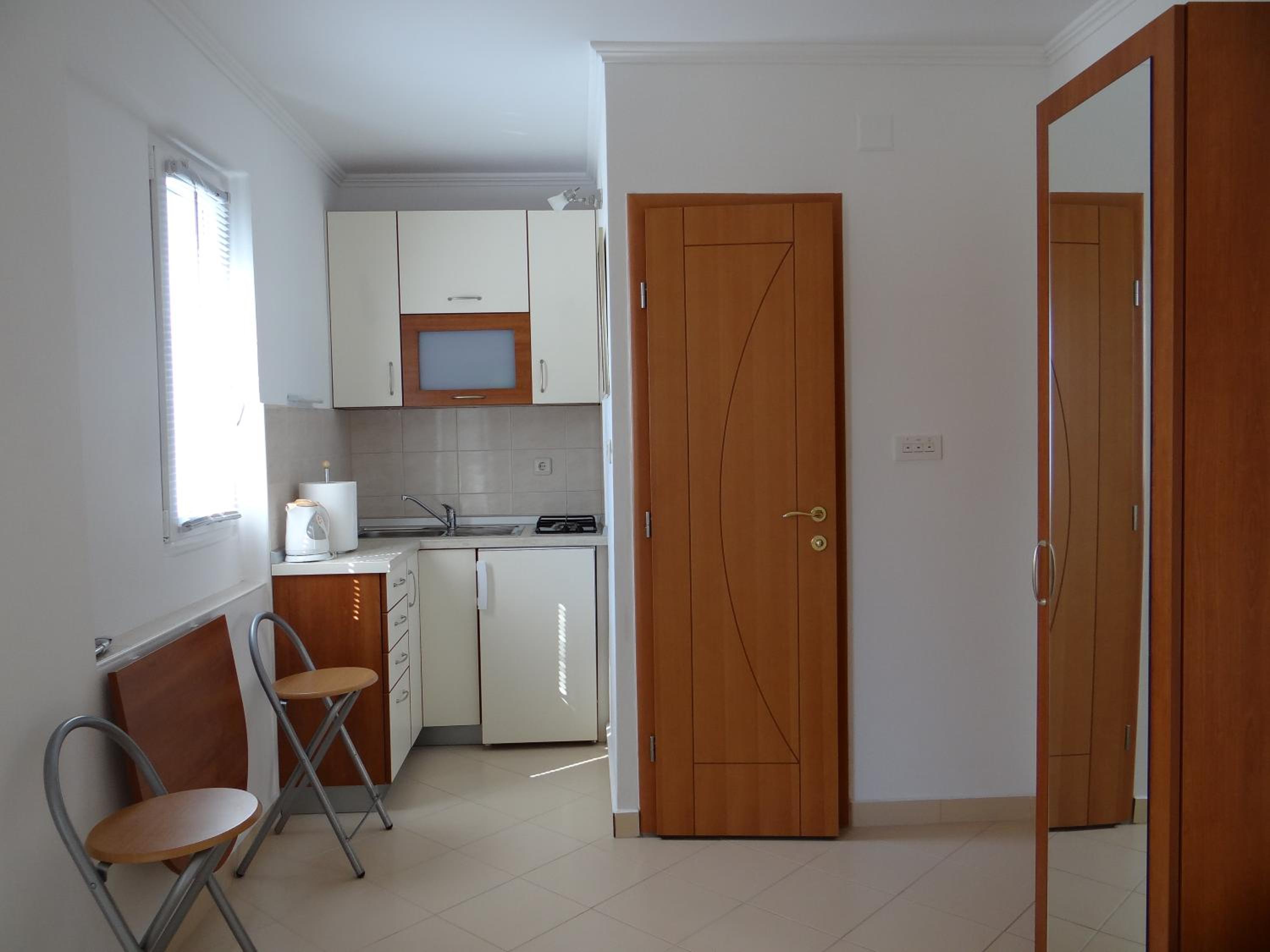 Apartment with Sea View - Photo 17
