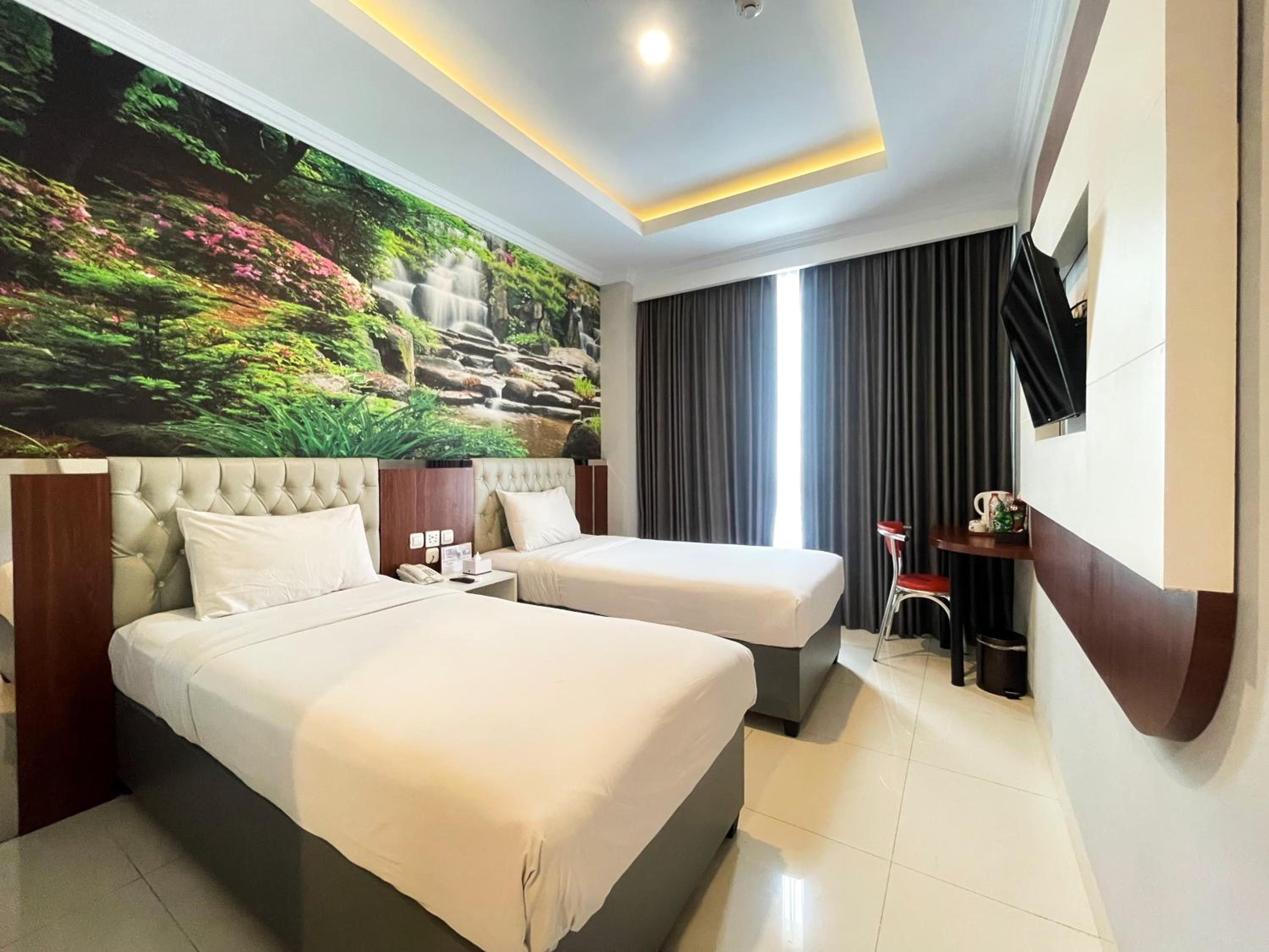Deluxe Twin Room - Photo 2