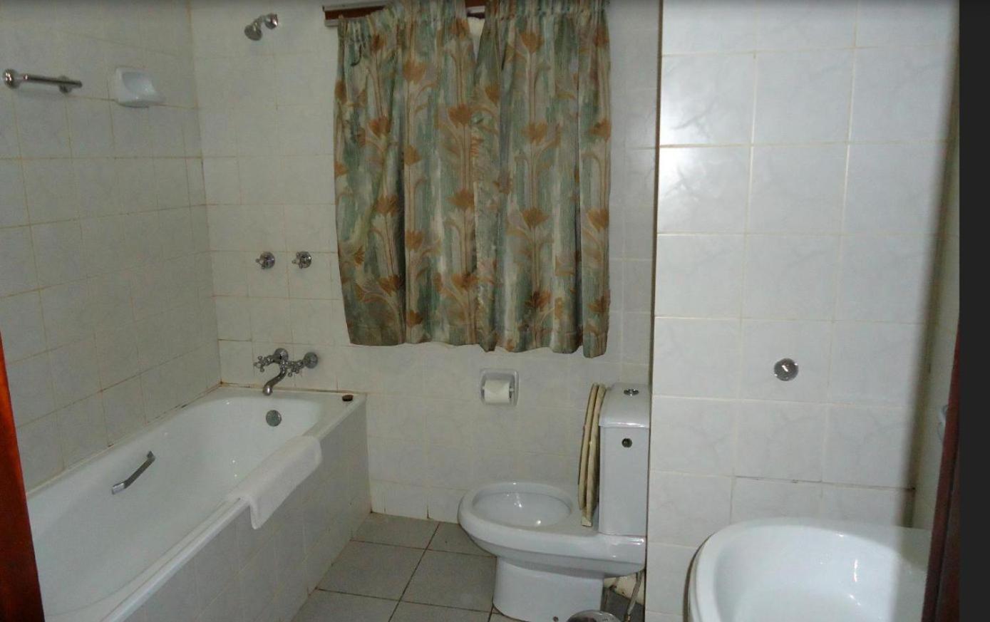 Deluxe Family Room photo 2