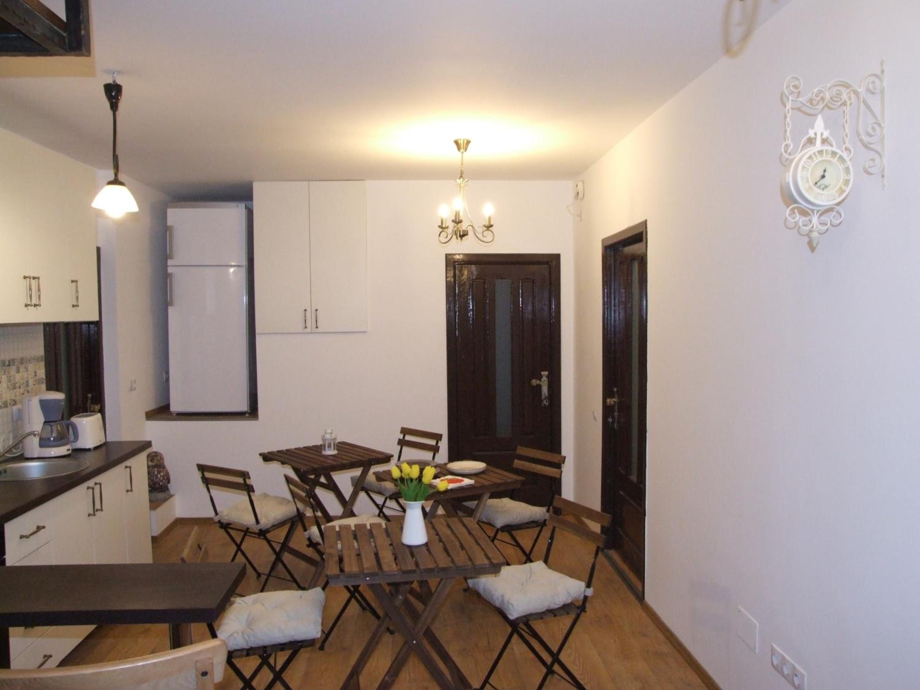 Double or Twin Room with Bathroom - Photo 30