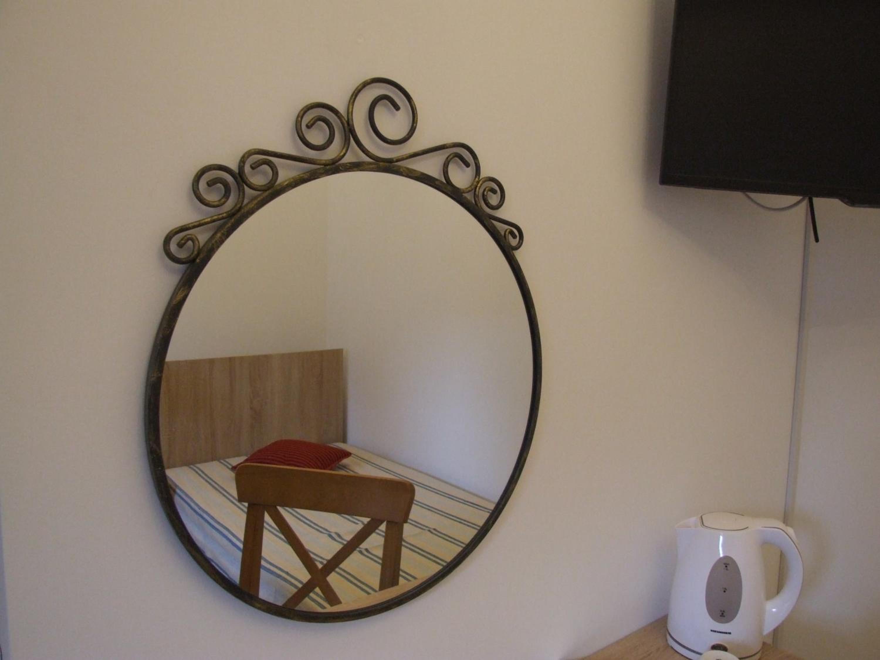 Double or Twin Room with Bathroom - Photo 26