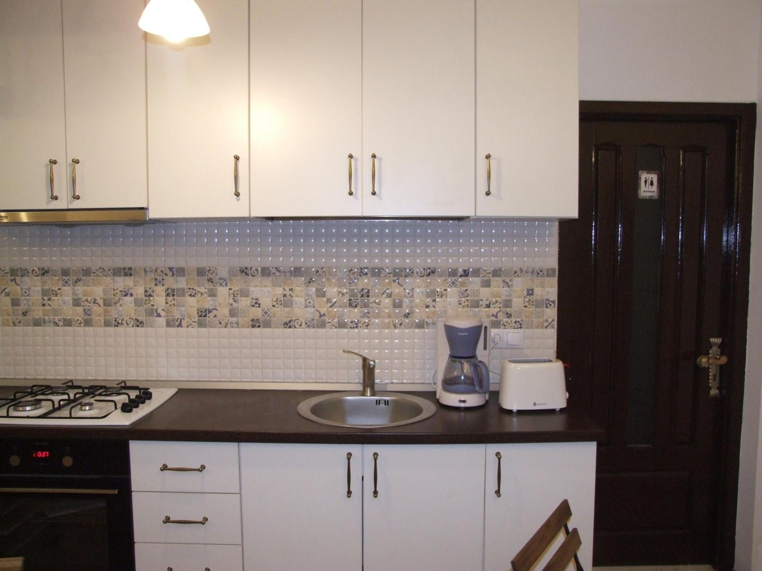 Double or Twin Room with Bathroom - Photo 32