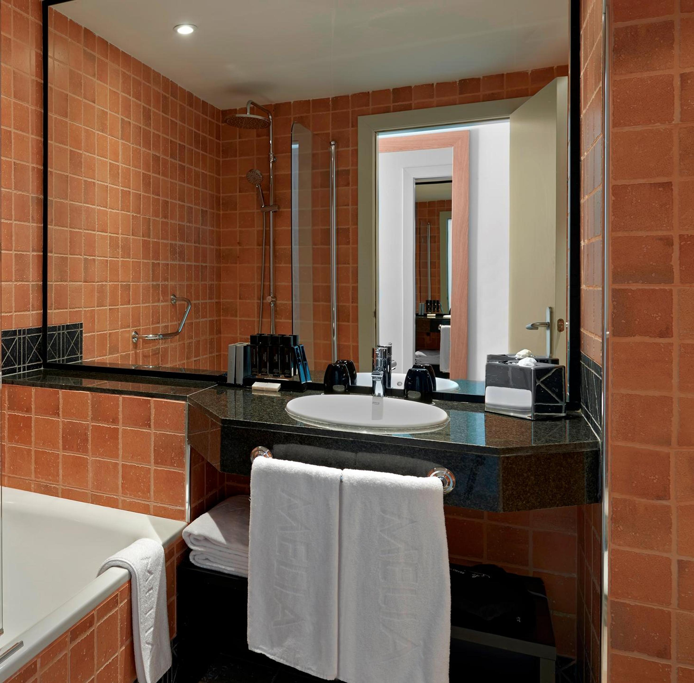 Melia Room Communicated