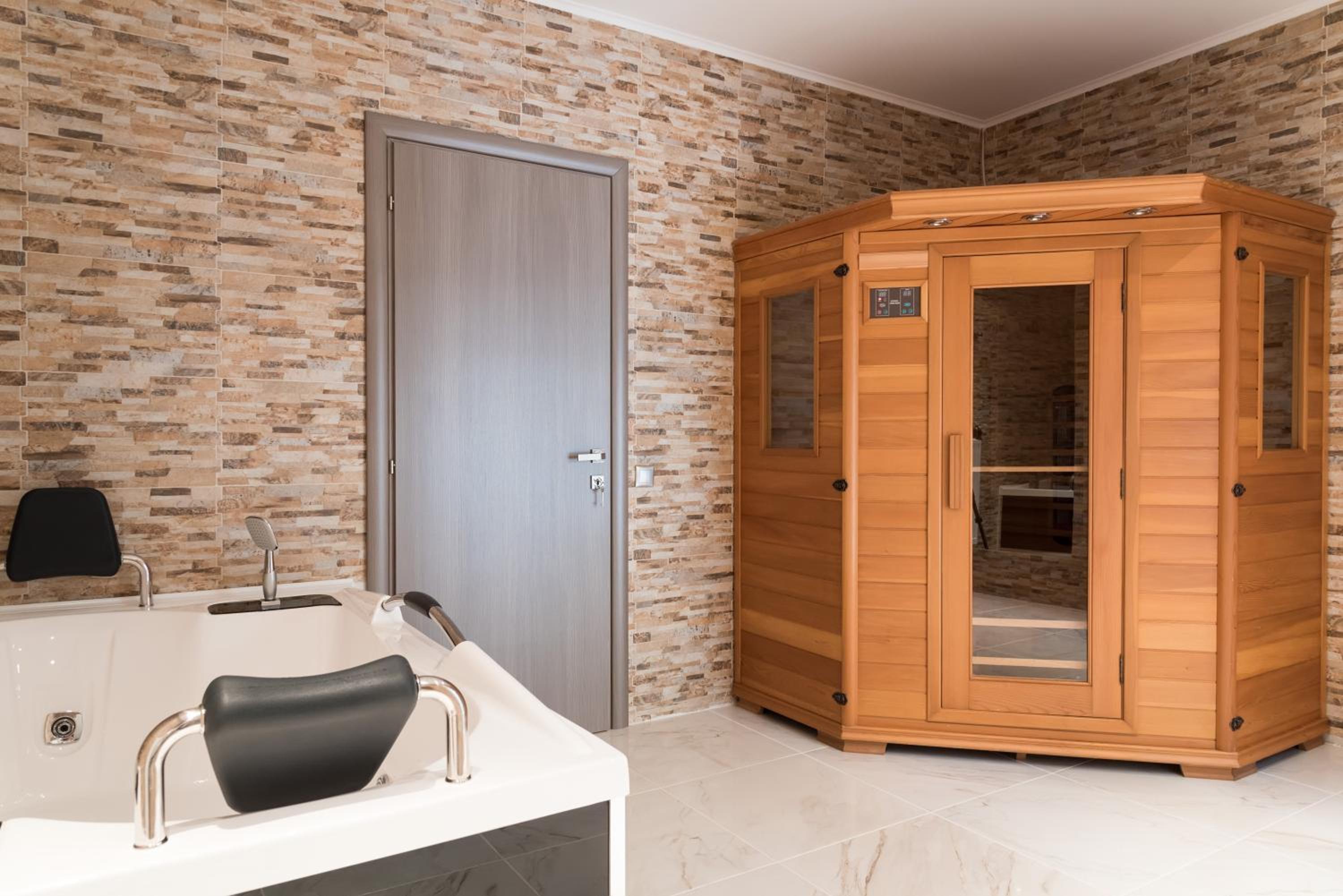 Superior Apartment with Sauna and Spa Bath - Photo 3