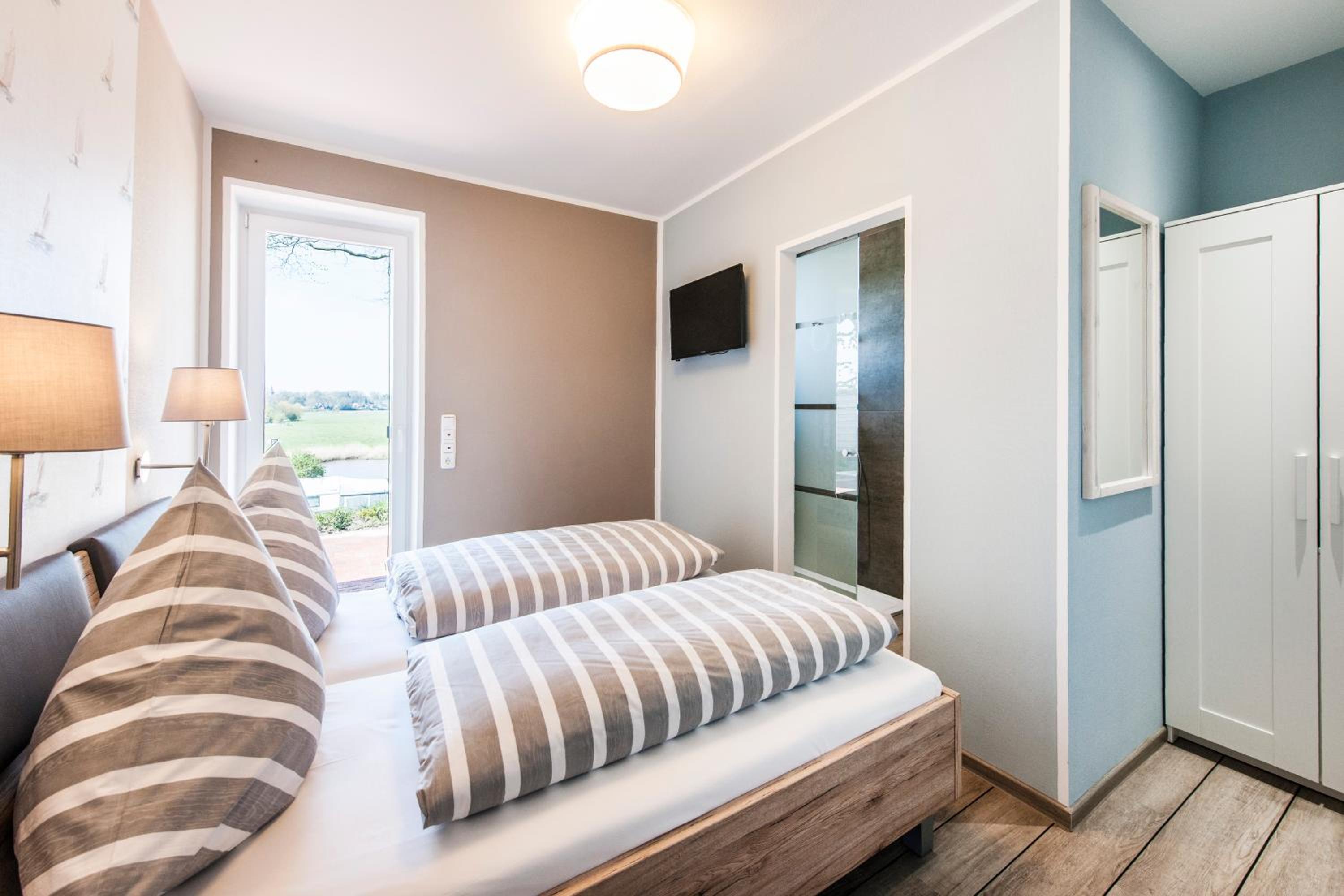 Standard Double Room - Photo 3