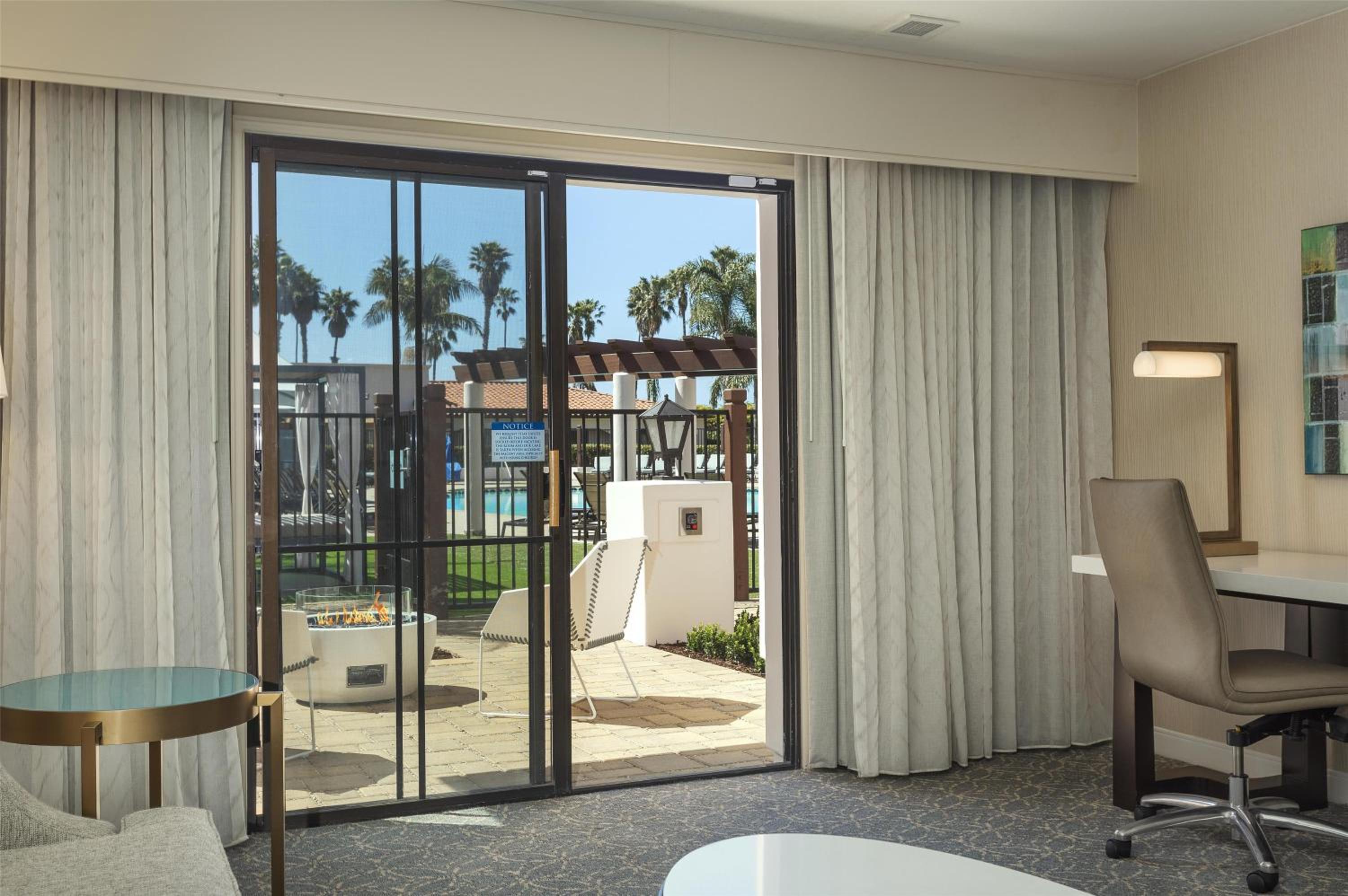 King Room Cabana - Photo 3