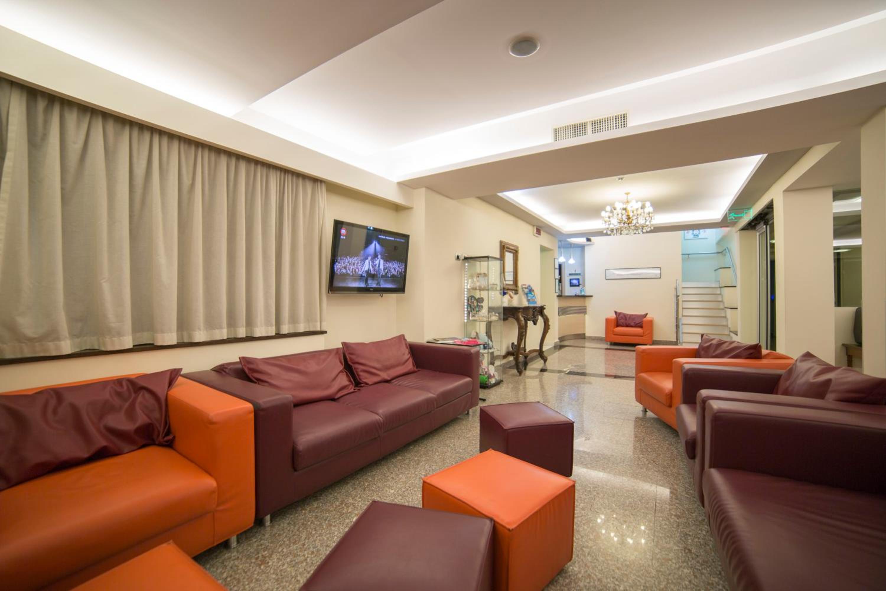 Double or Twin Room with Sea View - Photo 15