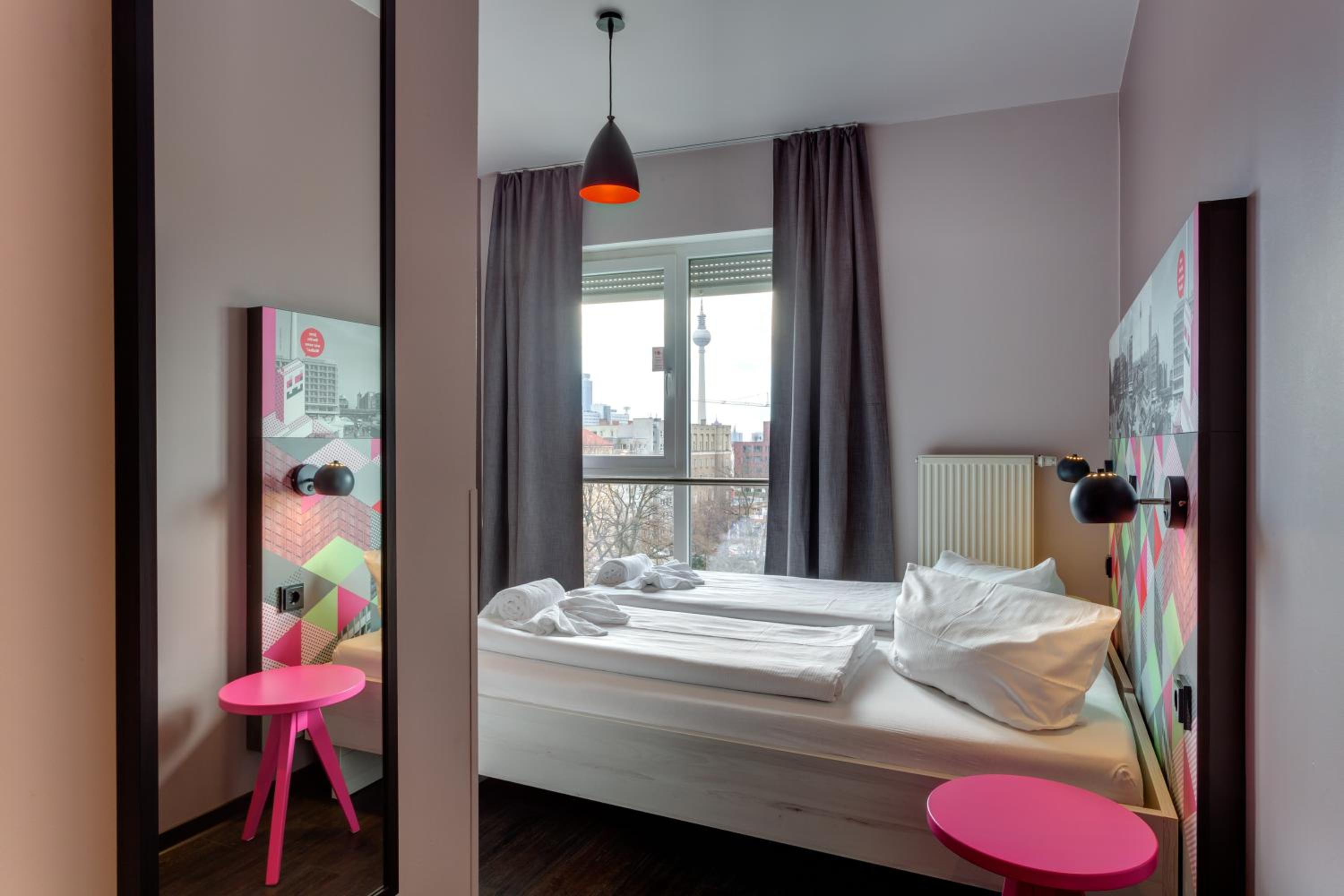 5-Bed Room photo 3
