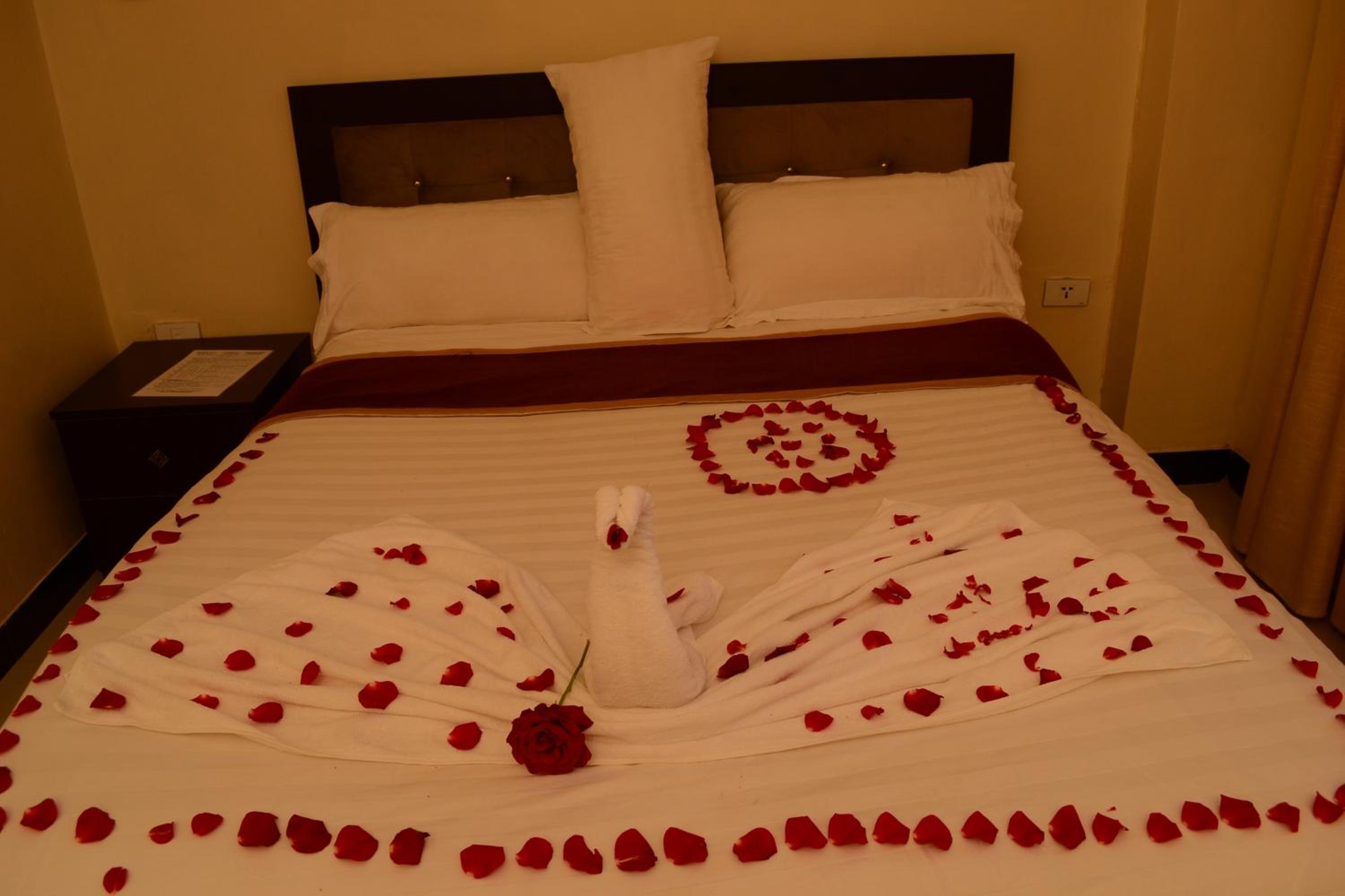 Deluxe Queen Room