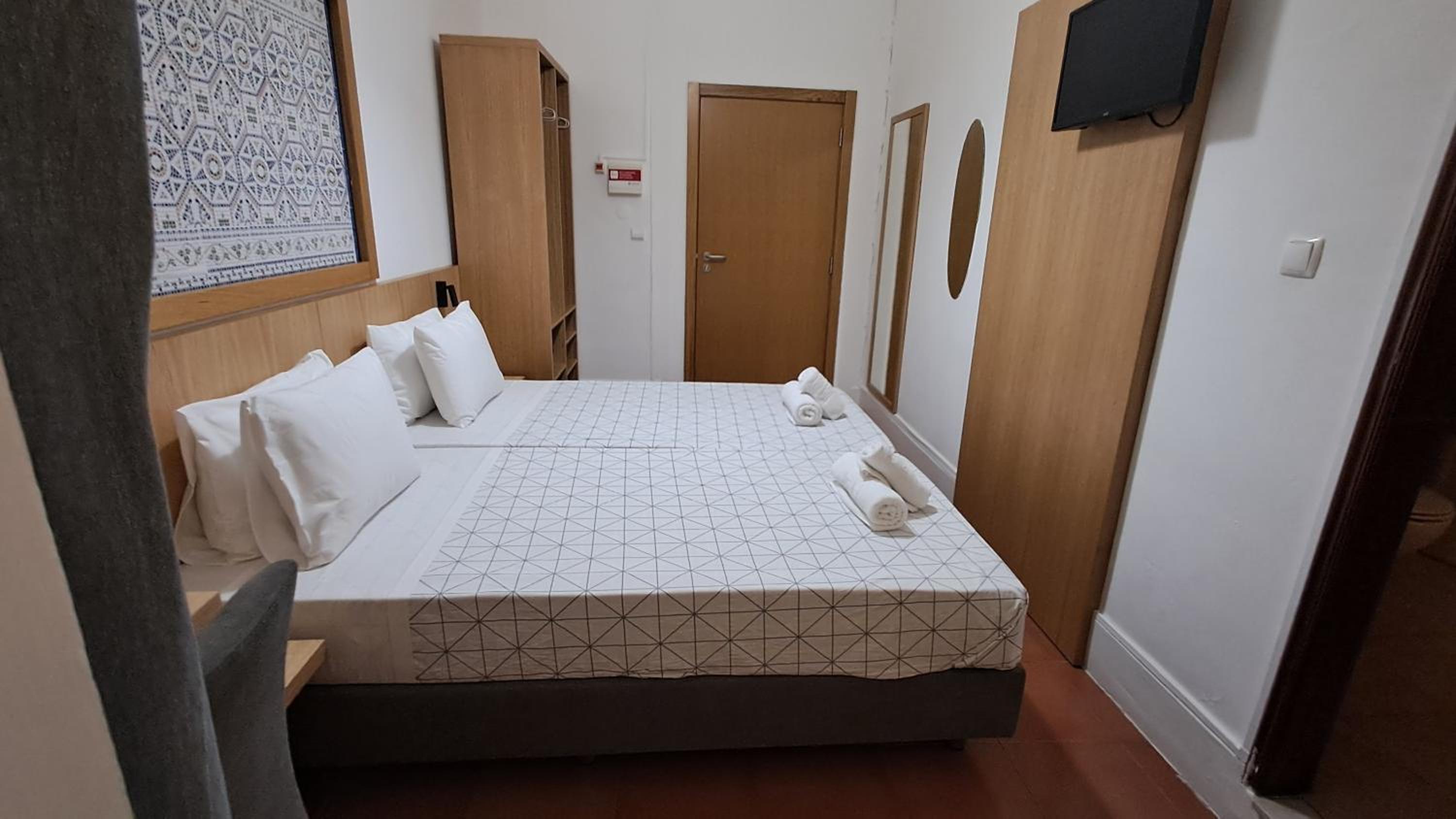 Classic Double or Twin Room photo 3