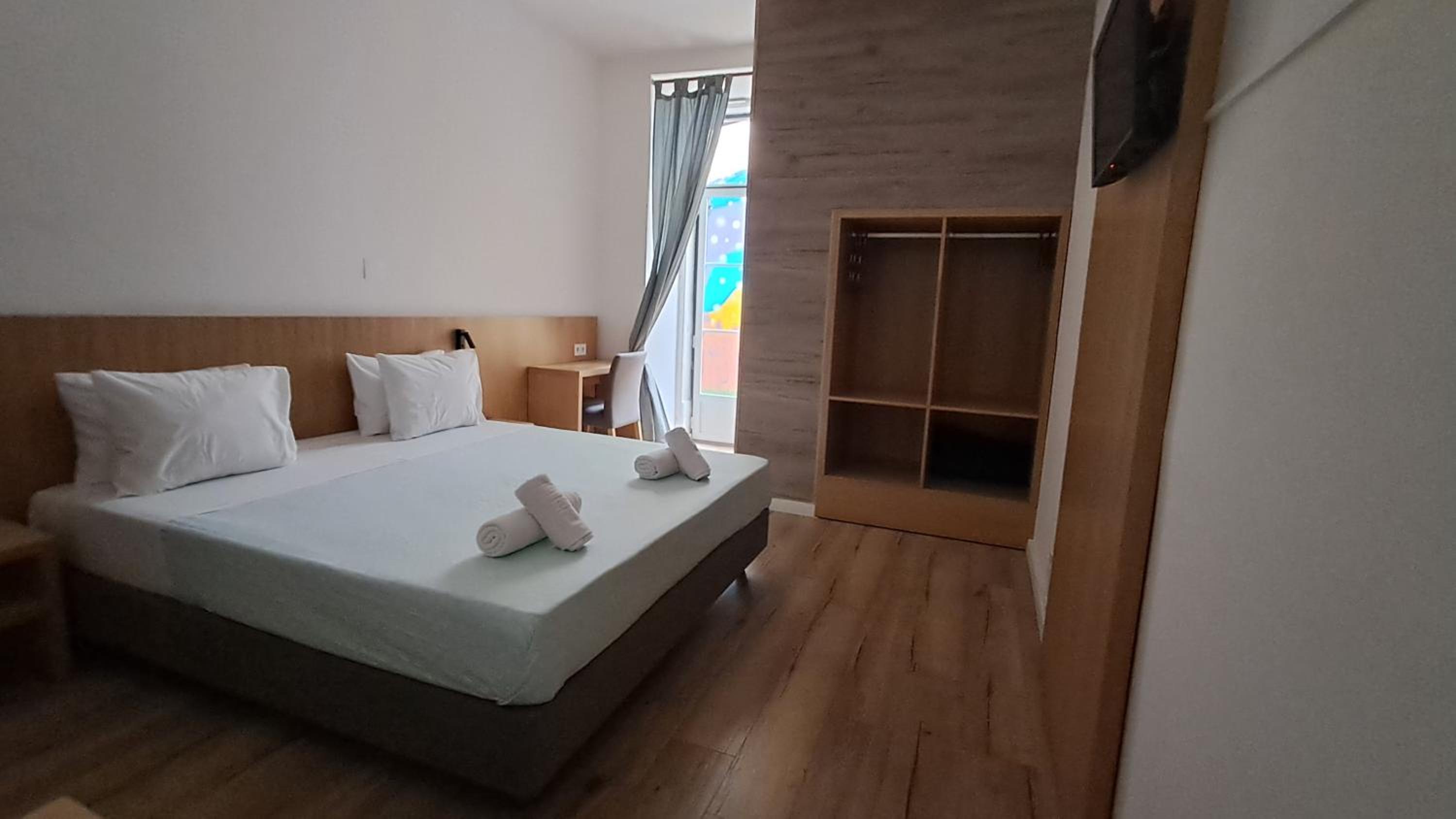 Classic Double or Twin Room photo 2