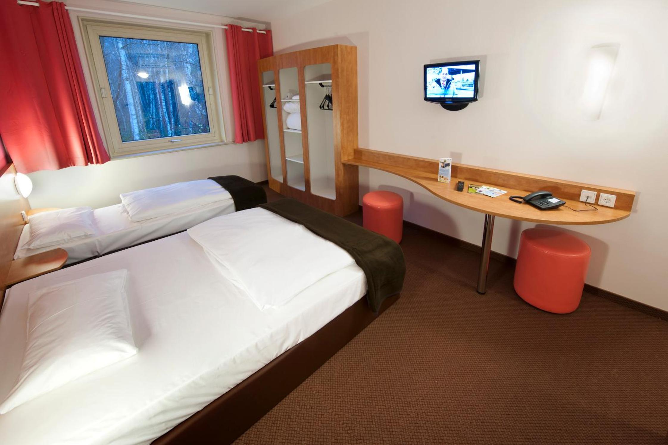Triple Room - Photo 2