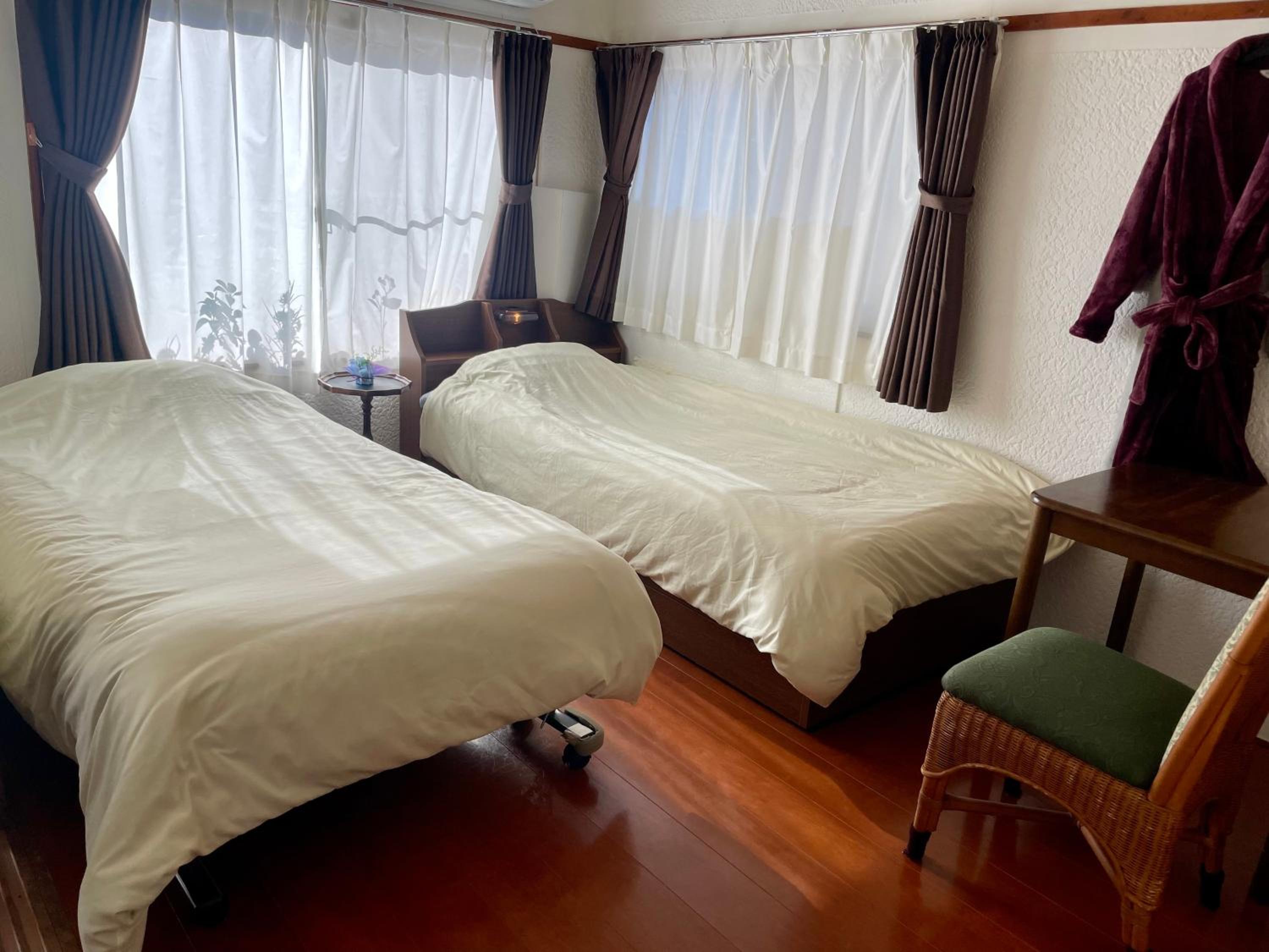 Mixed Dormitory Room