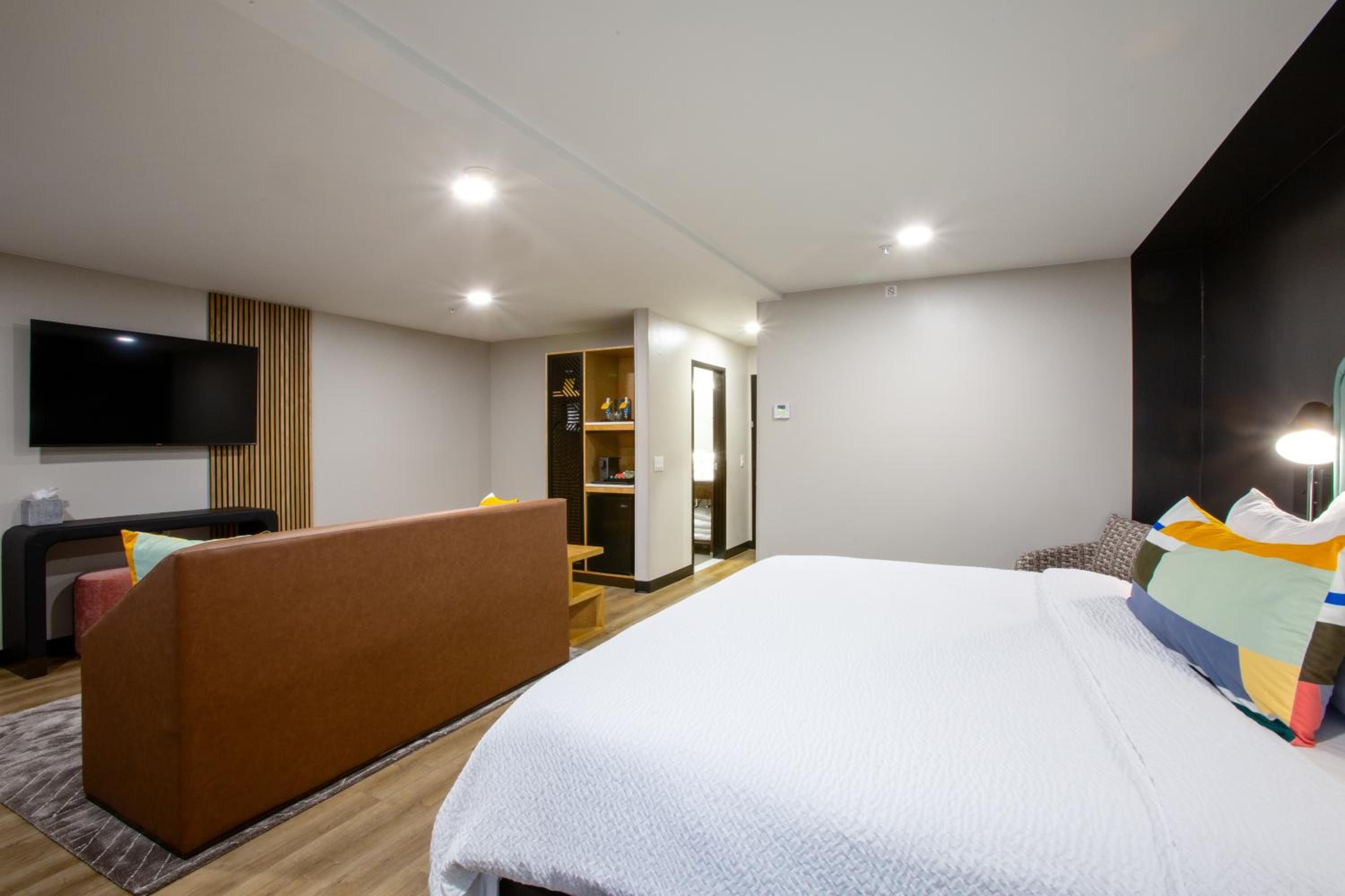 King Suite with Bath and Shower - Photo 17