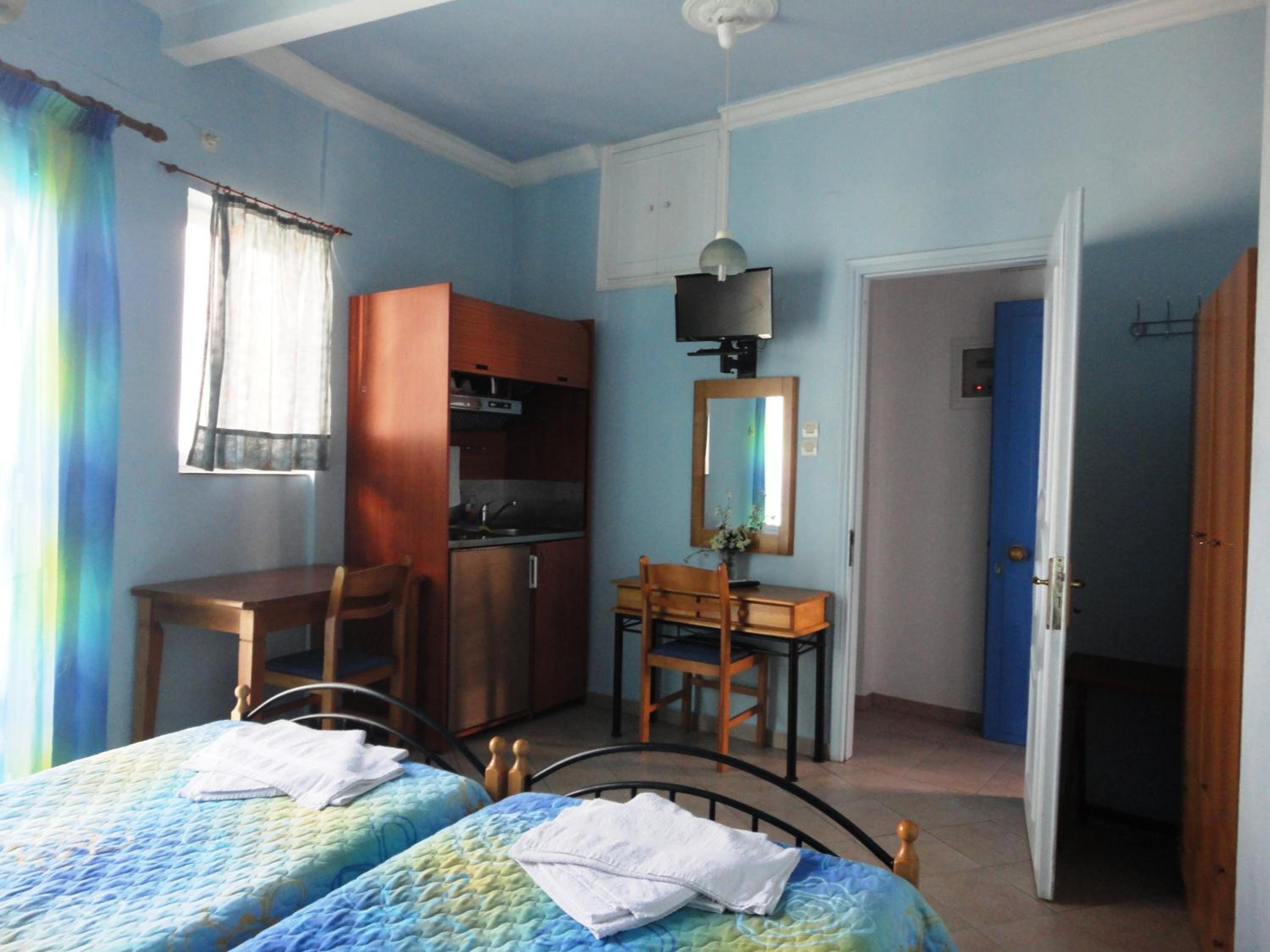 Studio (2 Adults) - Photo 4