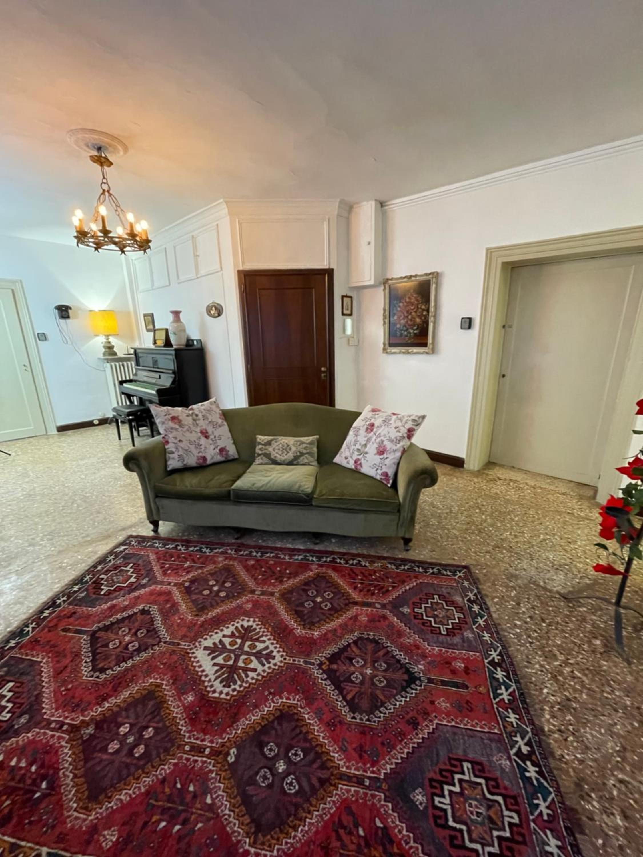 Single Room with Private Bathroom photo 3