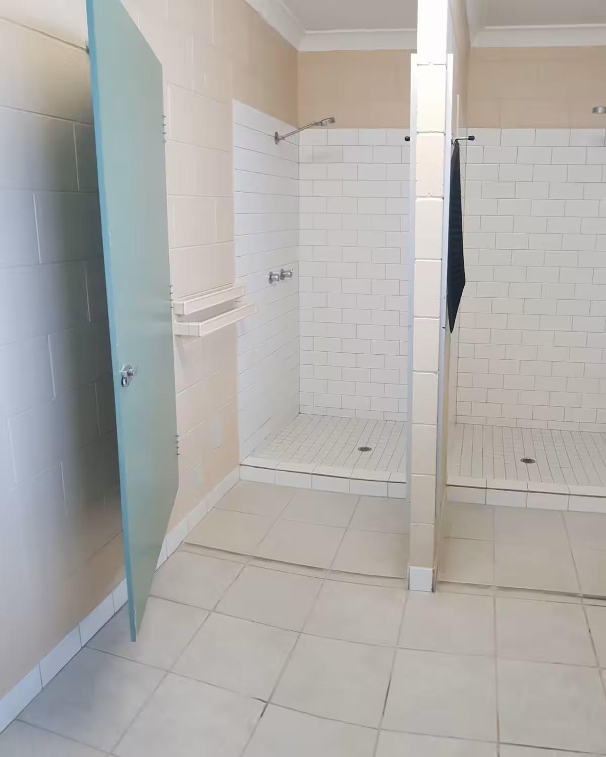 Double Room with Shared Bathroom photo 1
