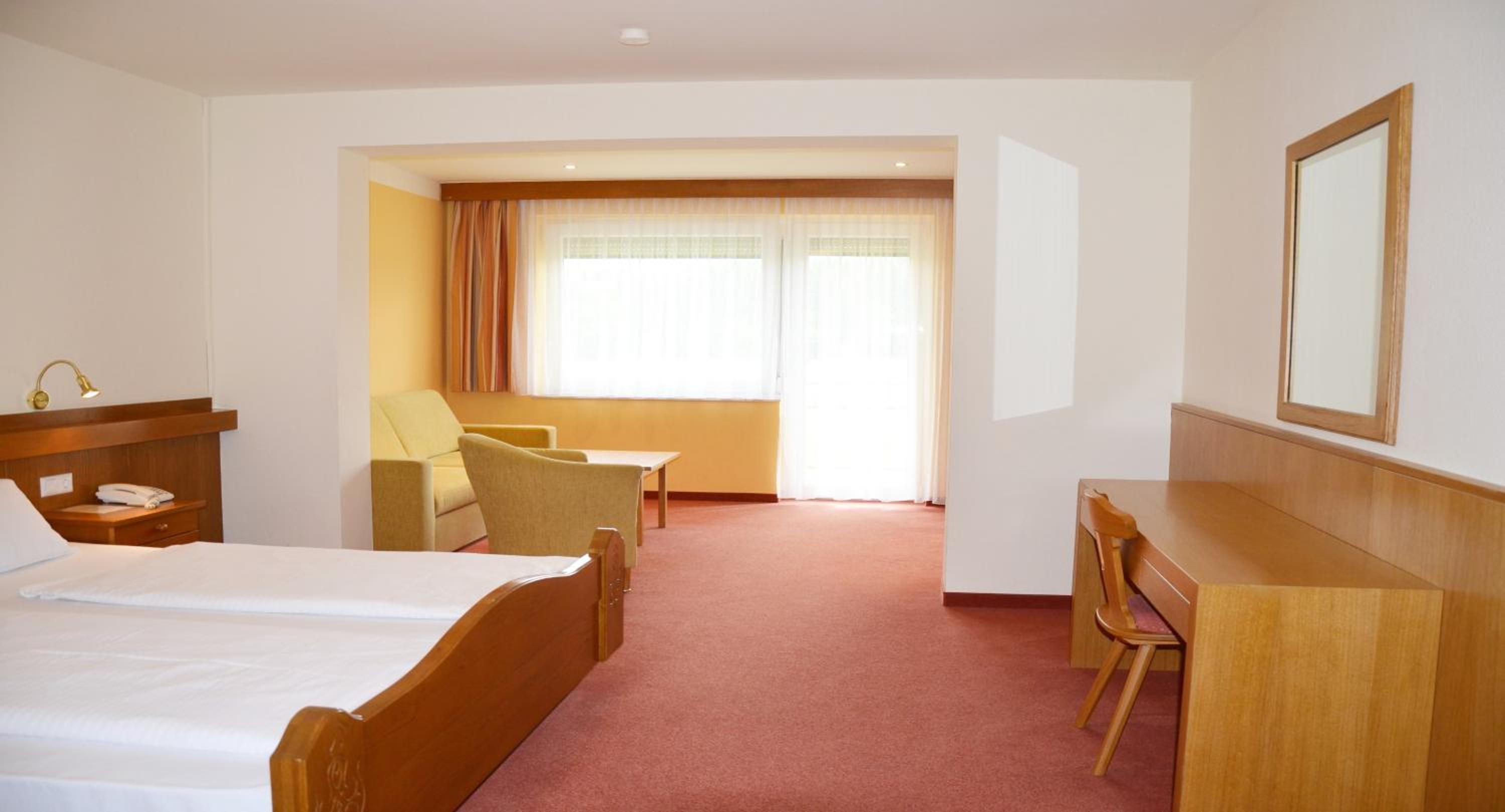 Junior Suite with Balcony photo 3
