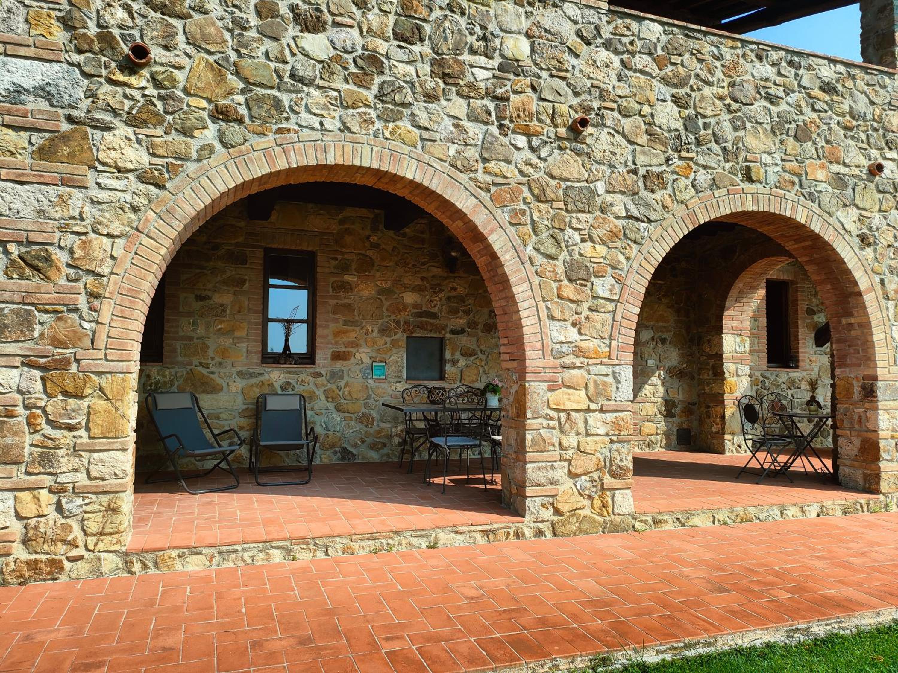 Two-Bedroom Deluxe Apartment with Garden View photo 1
