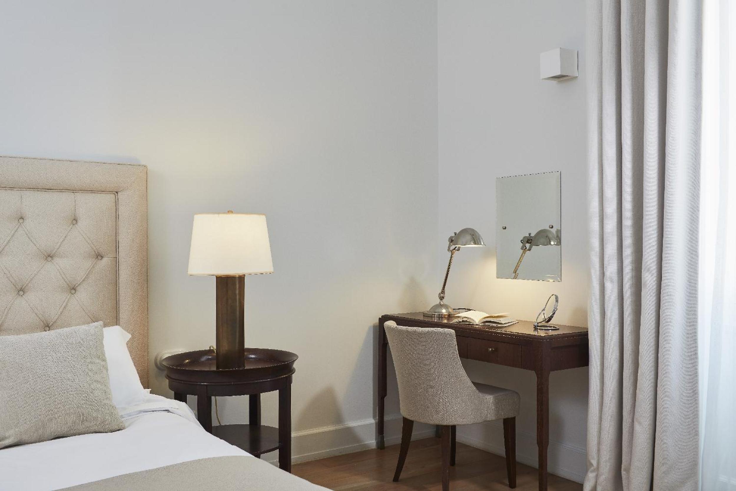 Superior Suite - Photo 2
