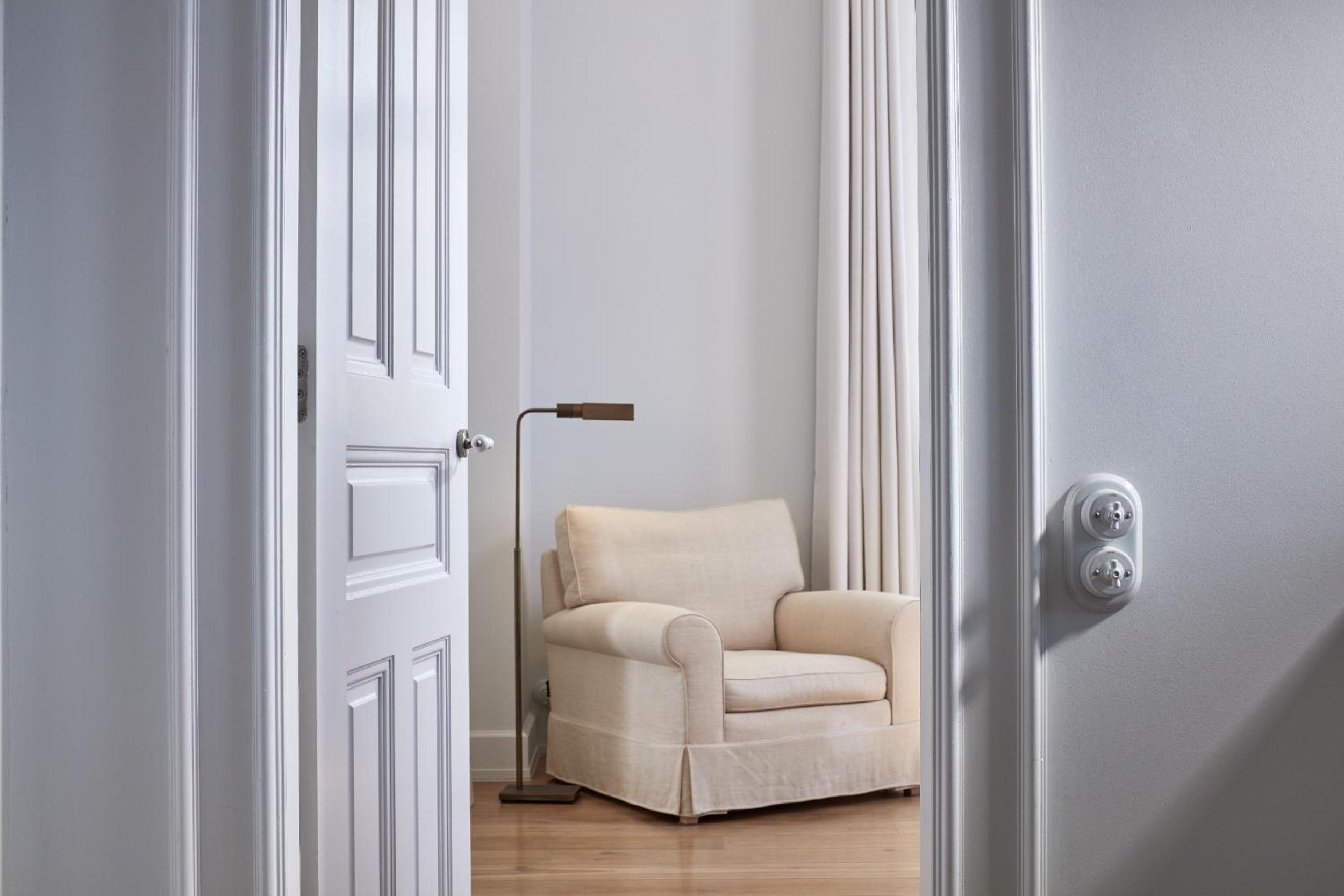 Superior Suite - Photo 8