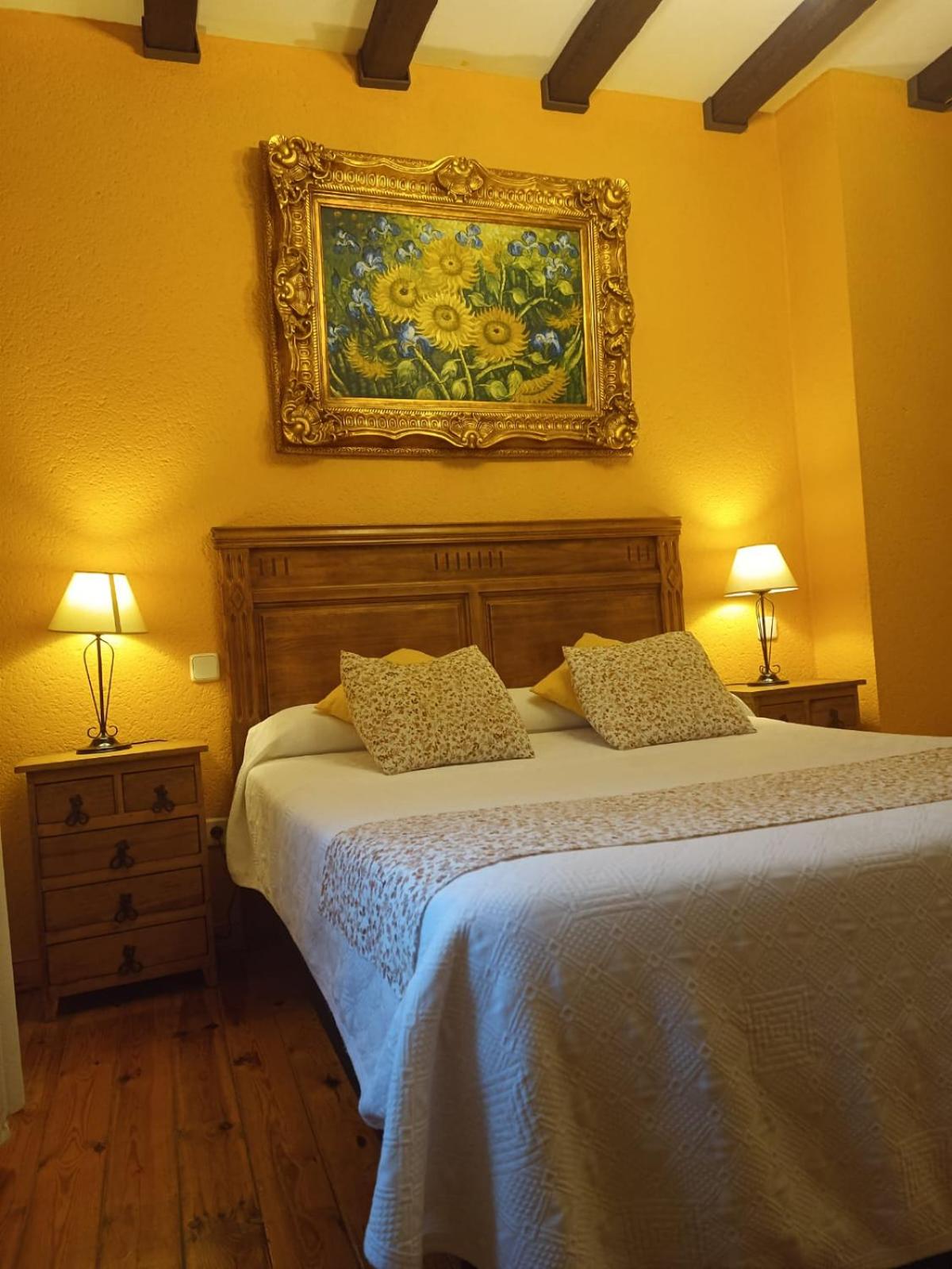 Standard Queen Room - Photo 14