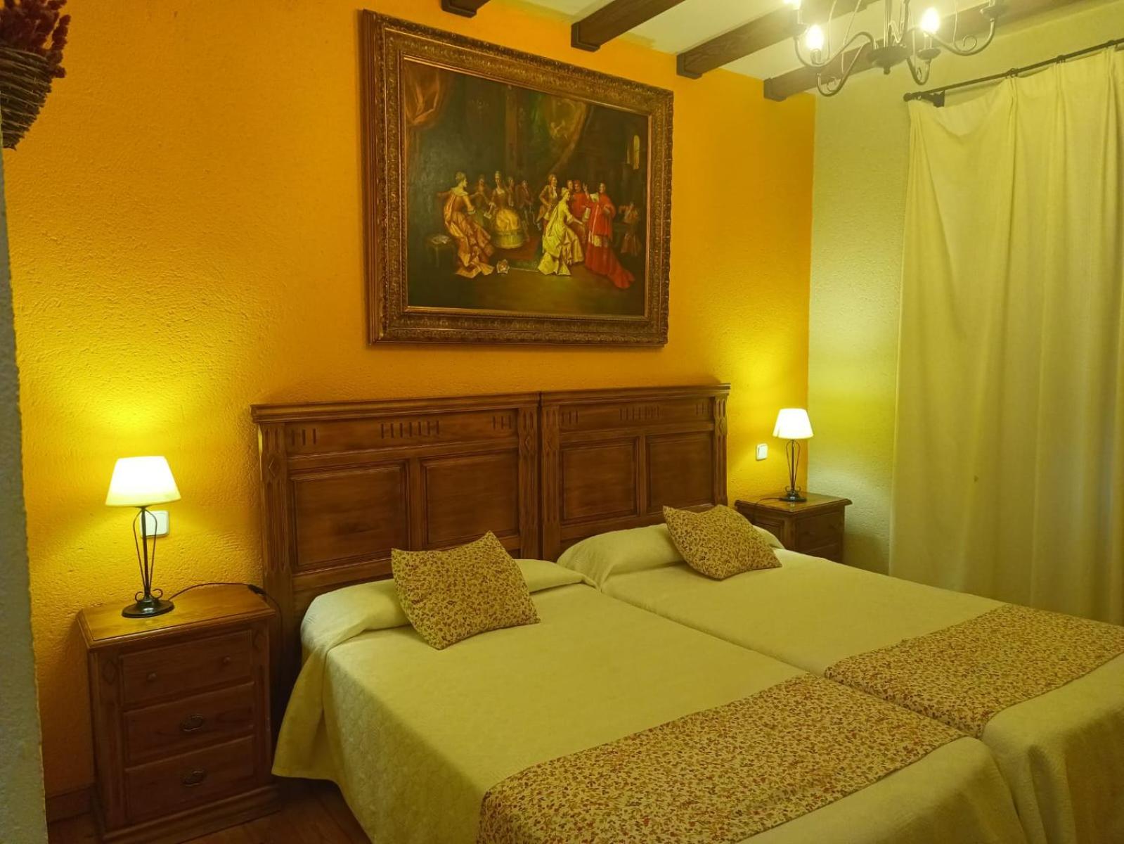 Twin Room - Photo 15