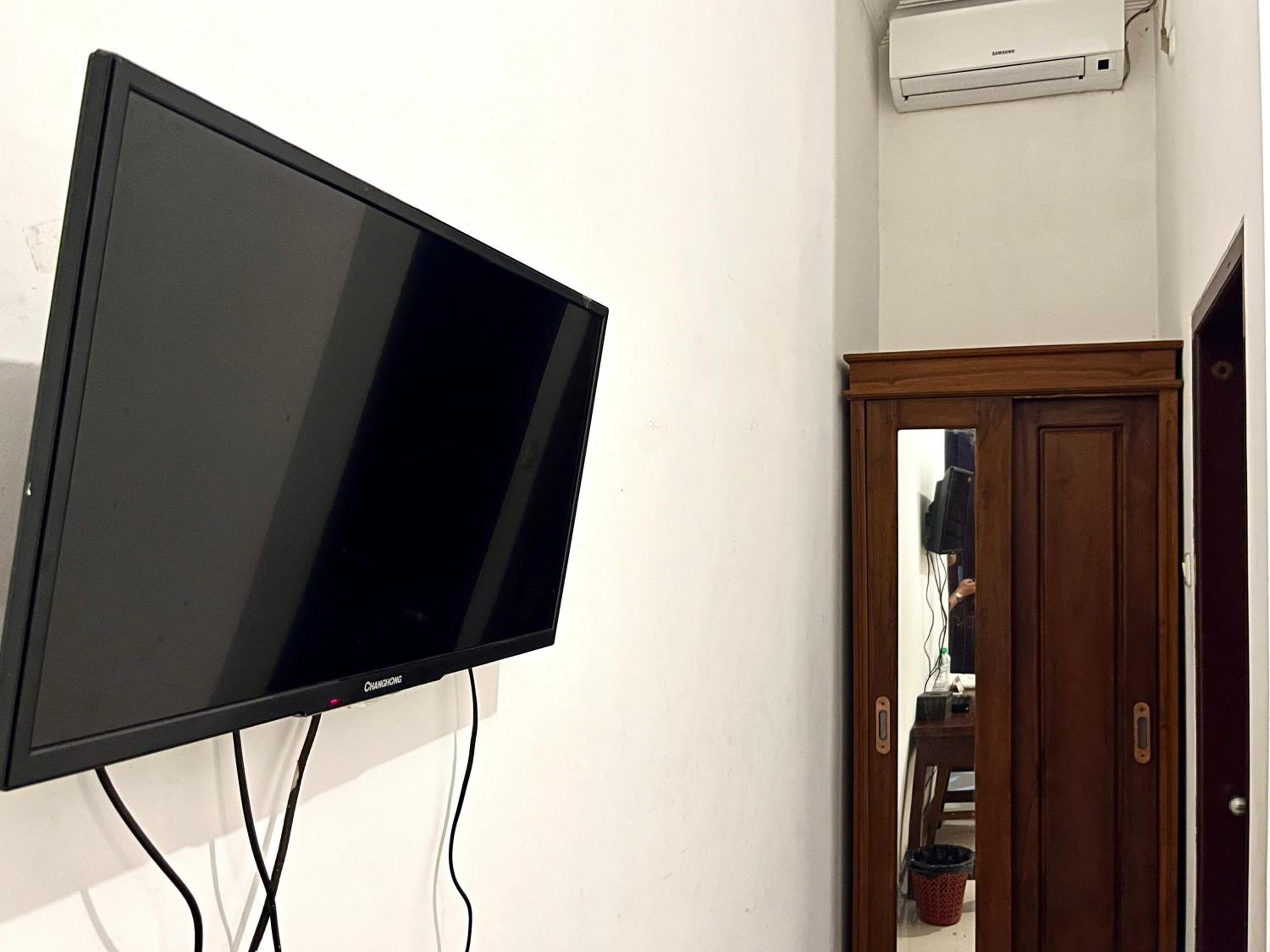 Twin Room - Photo 5