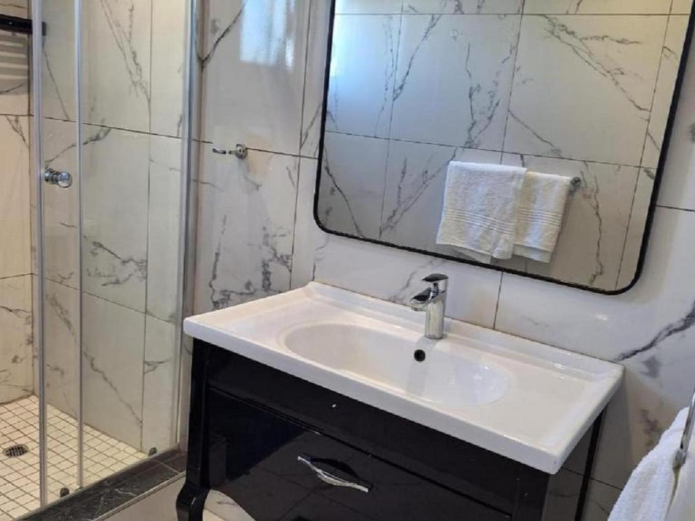 Executive Suite photo 2