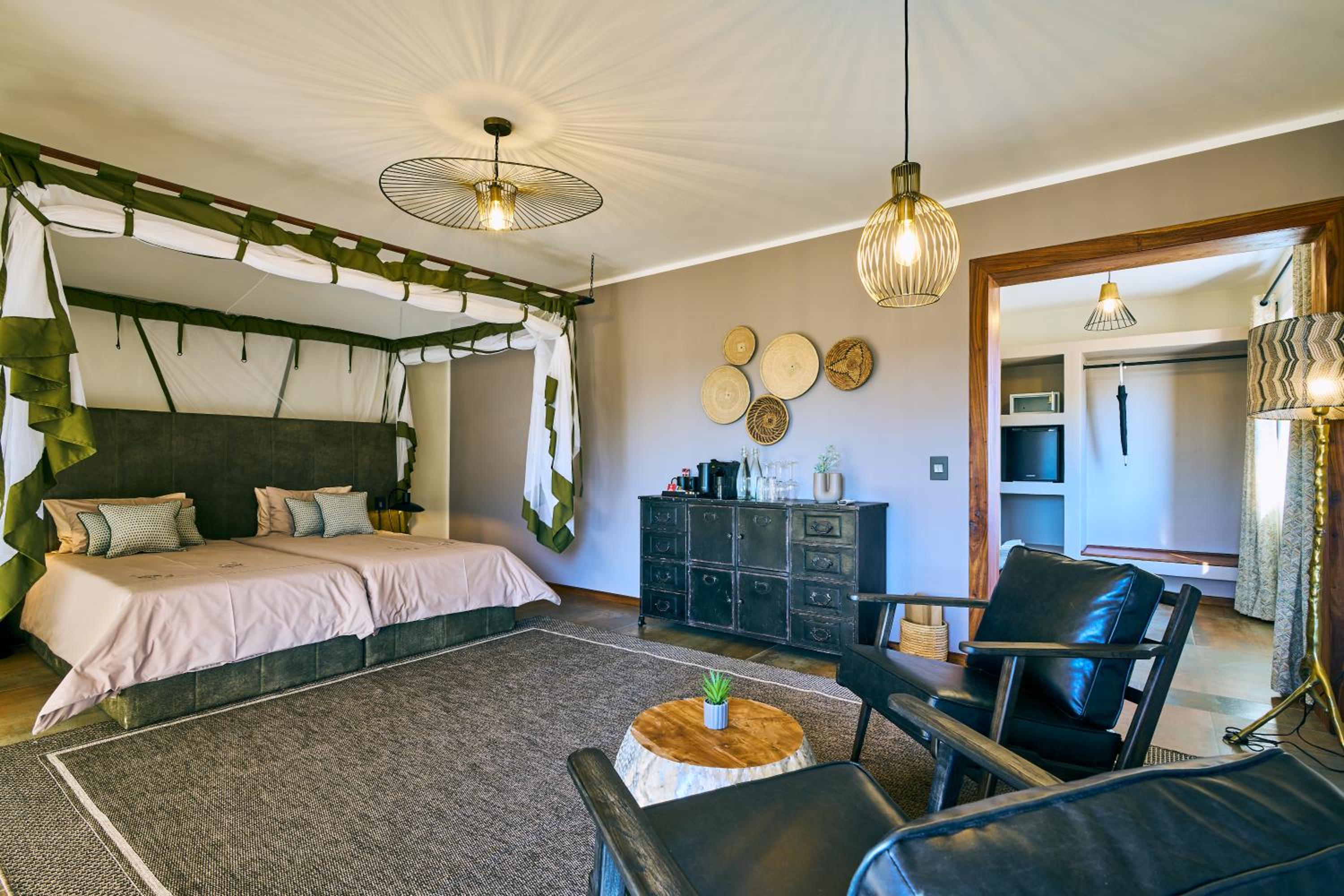 Standard Twin Room