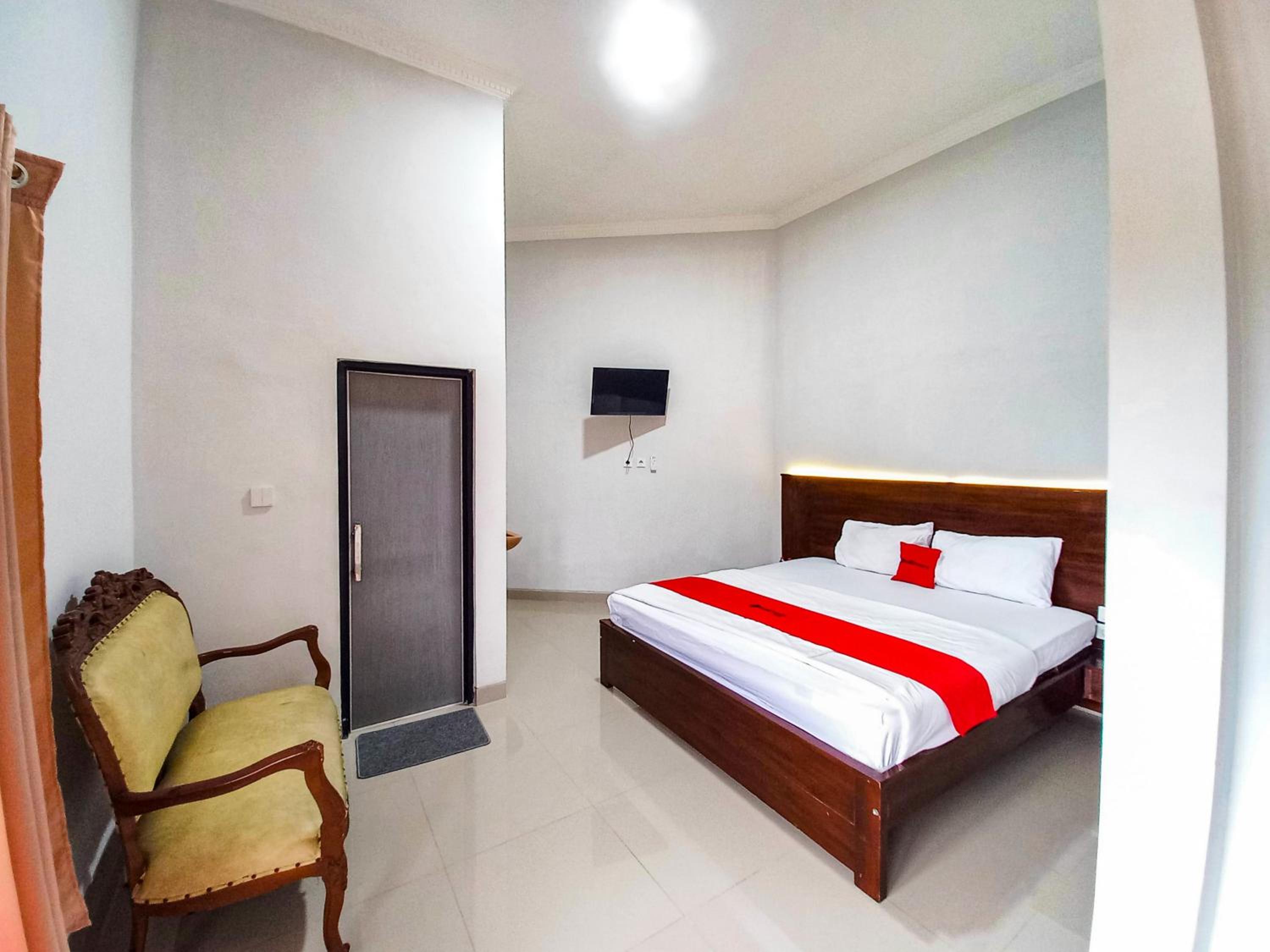 Deluxe Double Room photo 2