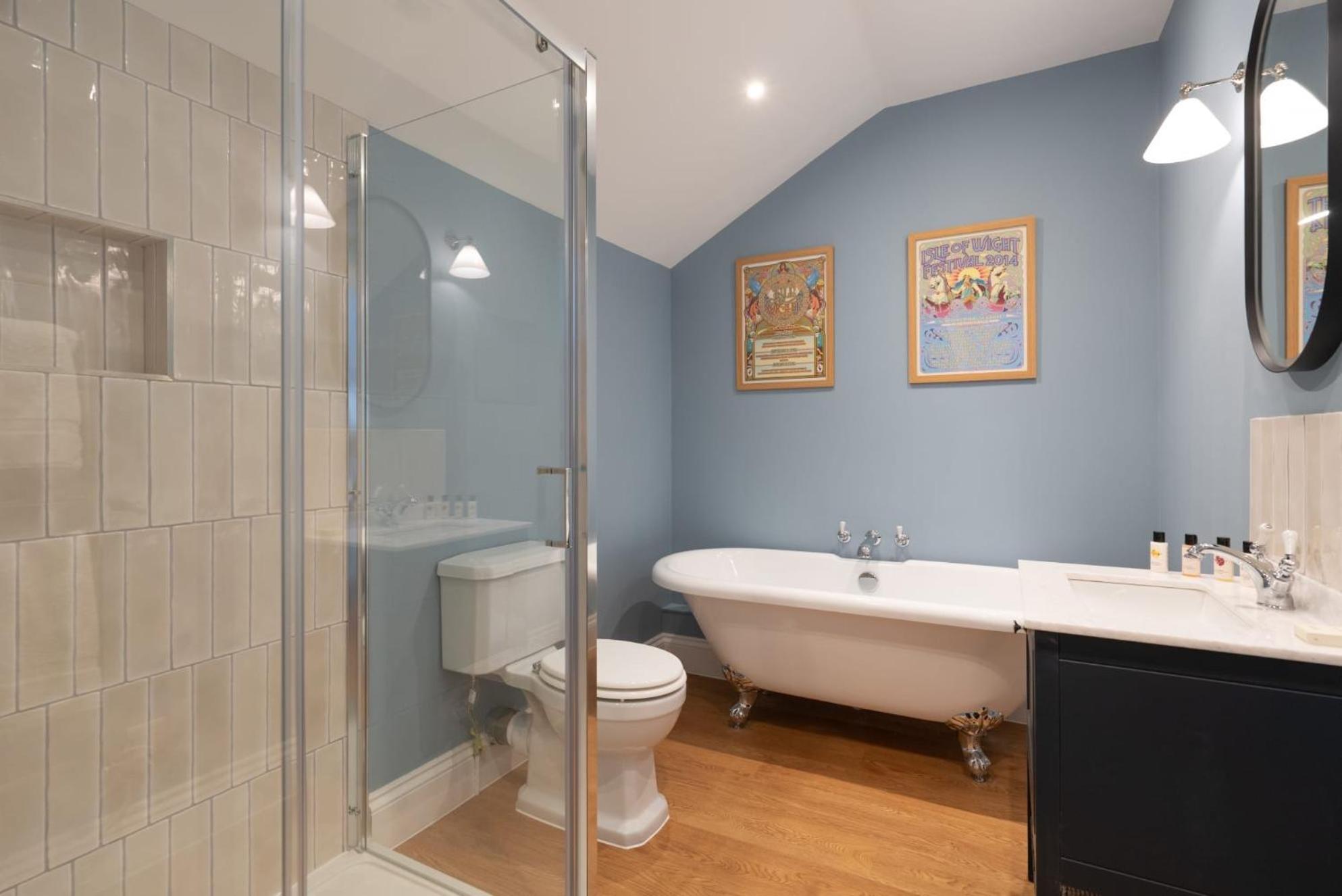 Standard Triple Room with Side Sea View