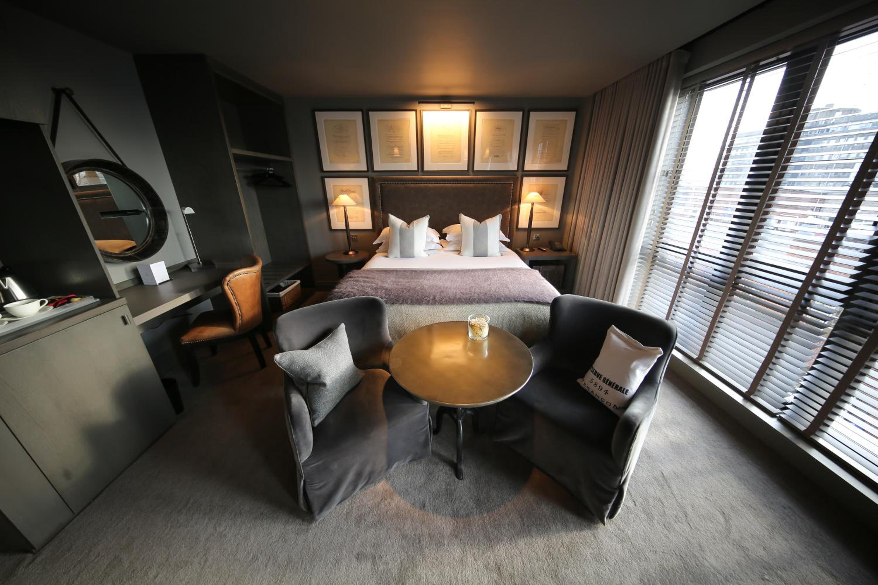 Superior King Room photo 2