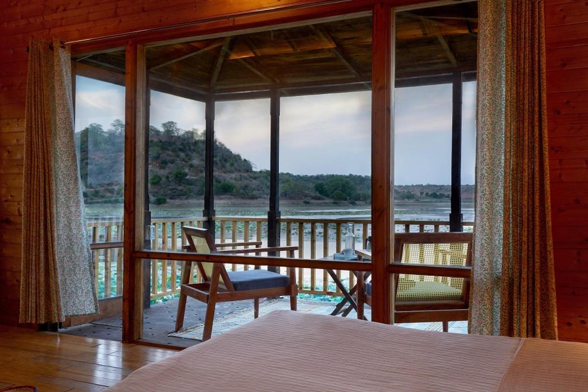 Double Room with Pool View photo 2