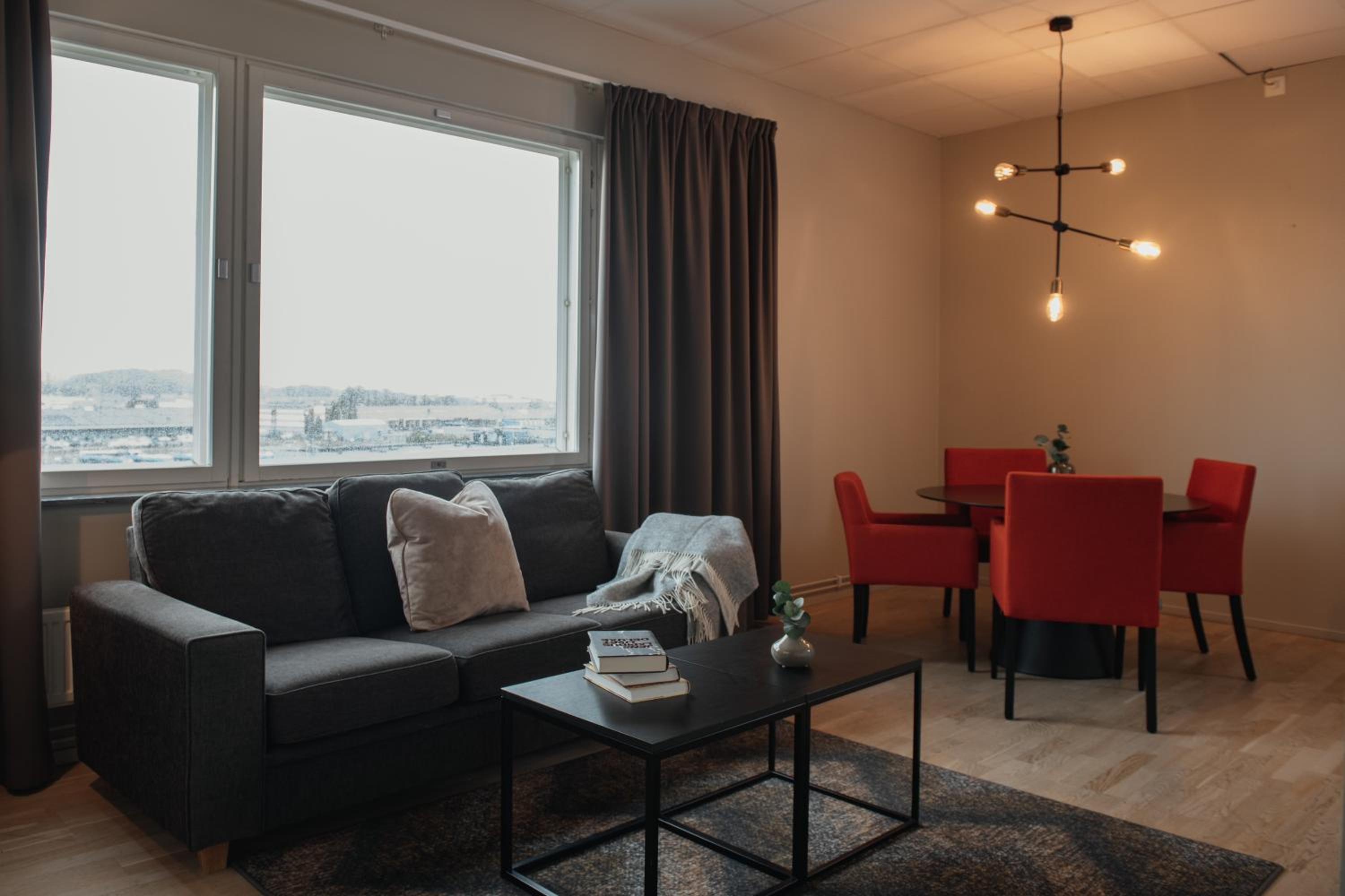 Suite - Photo 2
