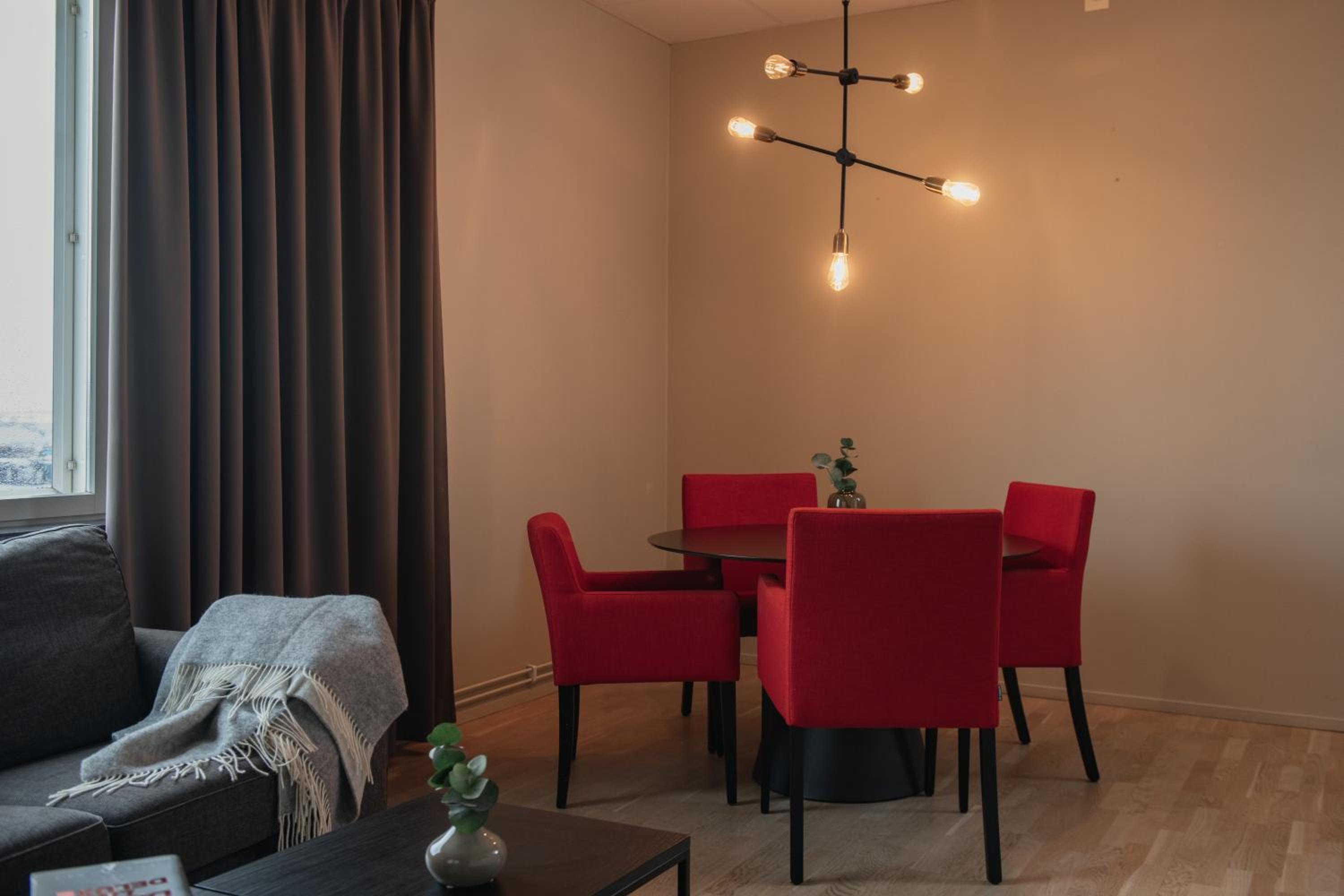 Suite - Photo 4