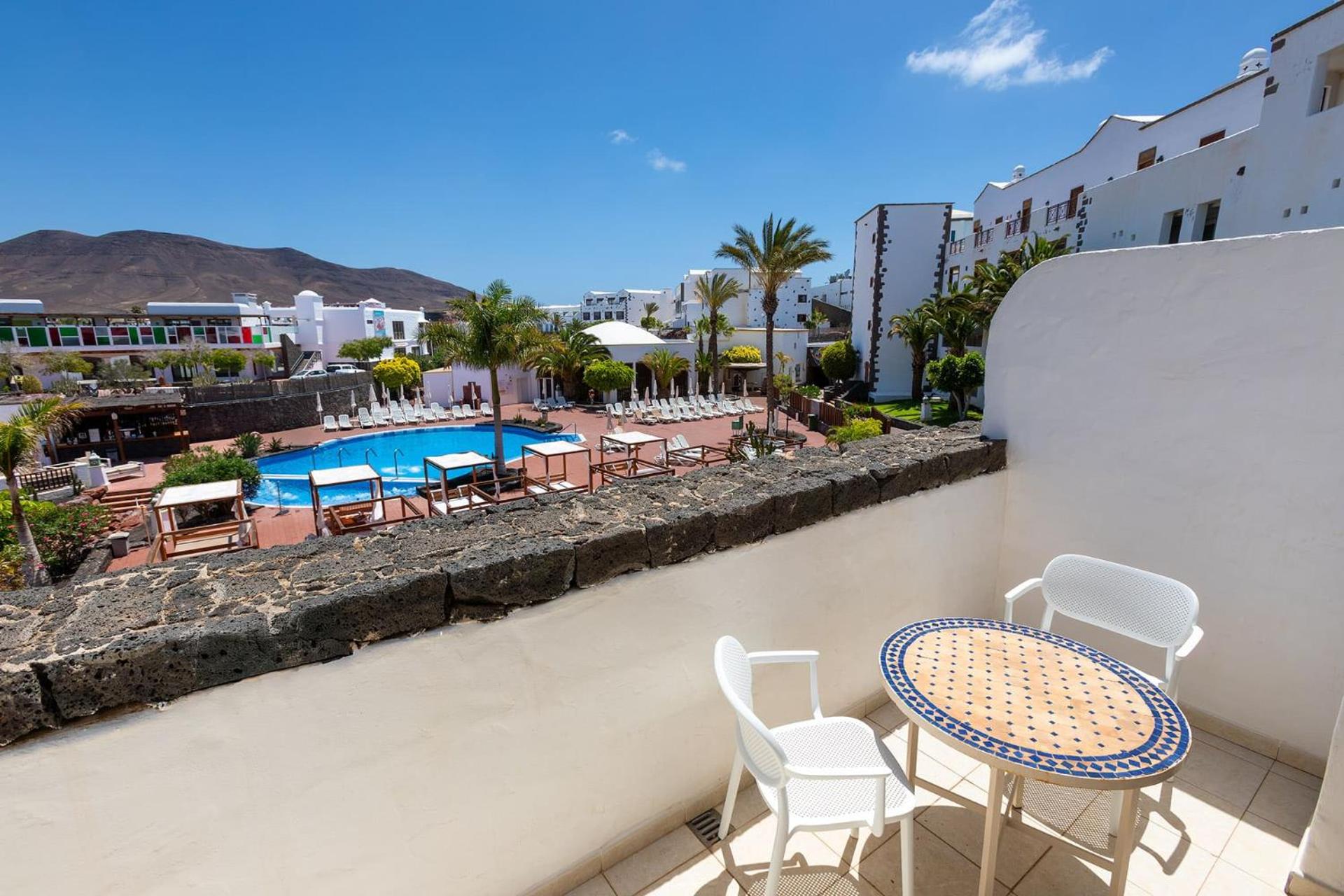 Gold Level Senior Two-Bedroom Suite (4 Adultos + 1 Child) Gold Level Senior Two-Bedroom Suite (4 Adultos + 1 Child)