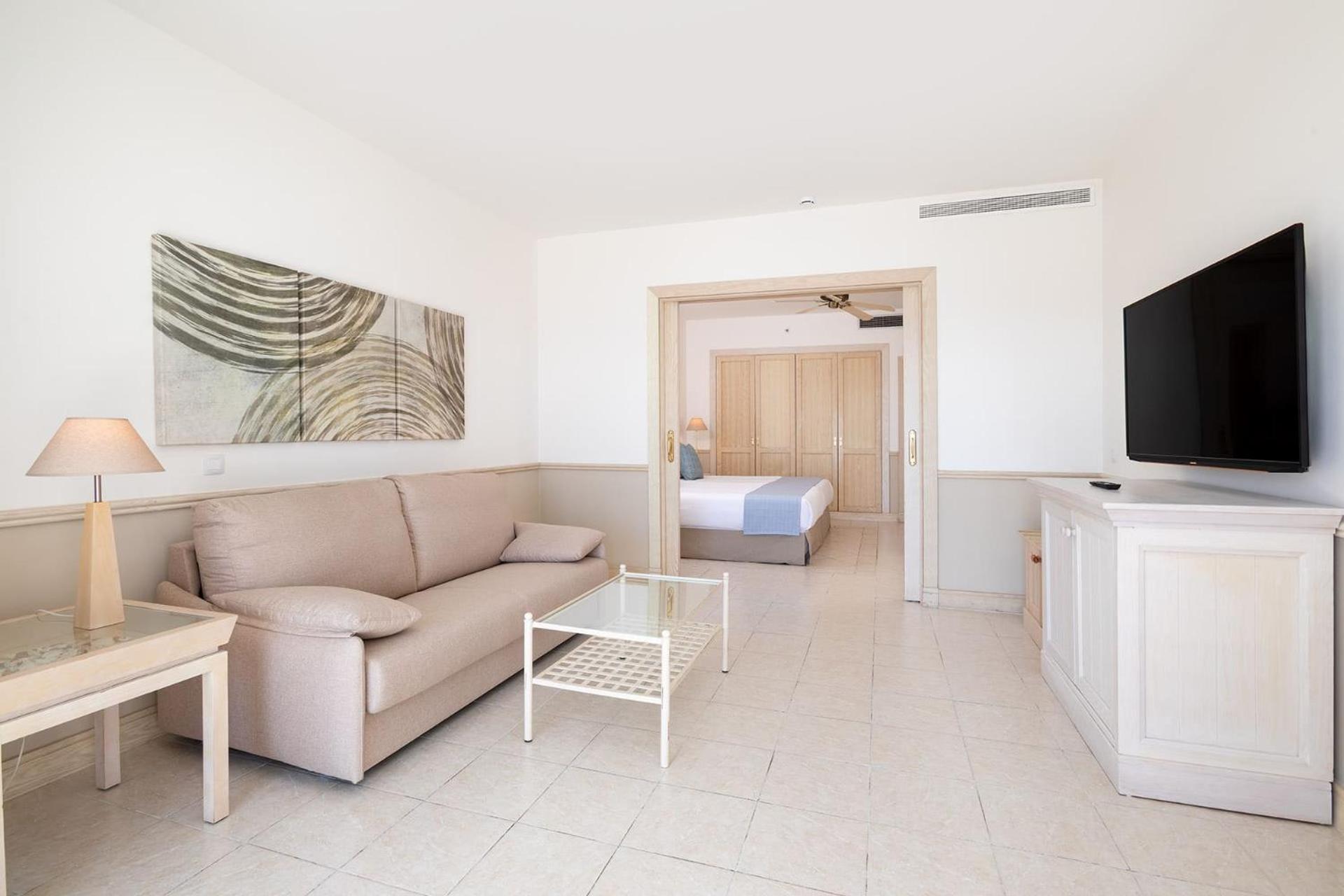 Junior Suite Real Adventure (2 Adults + 2 Children)