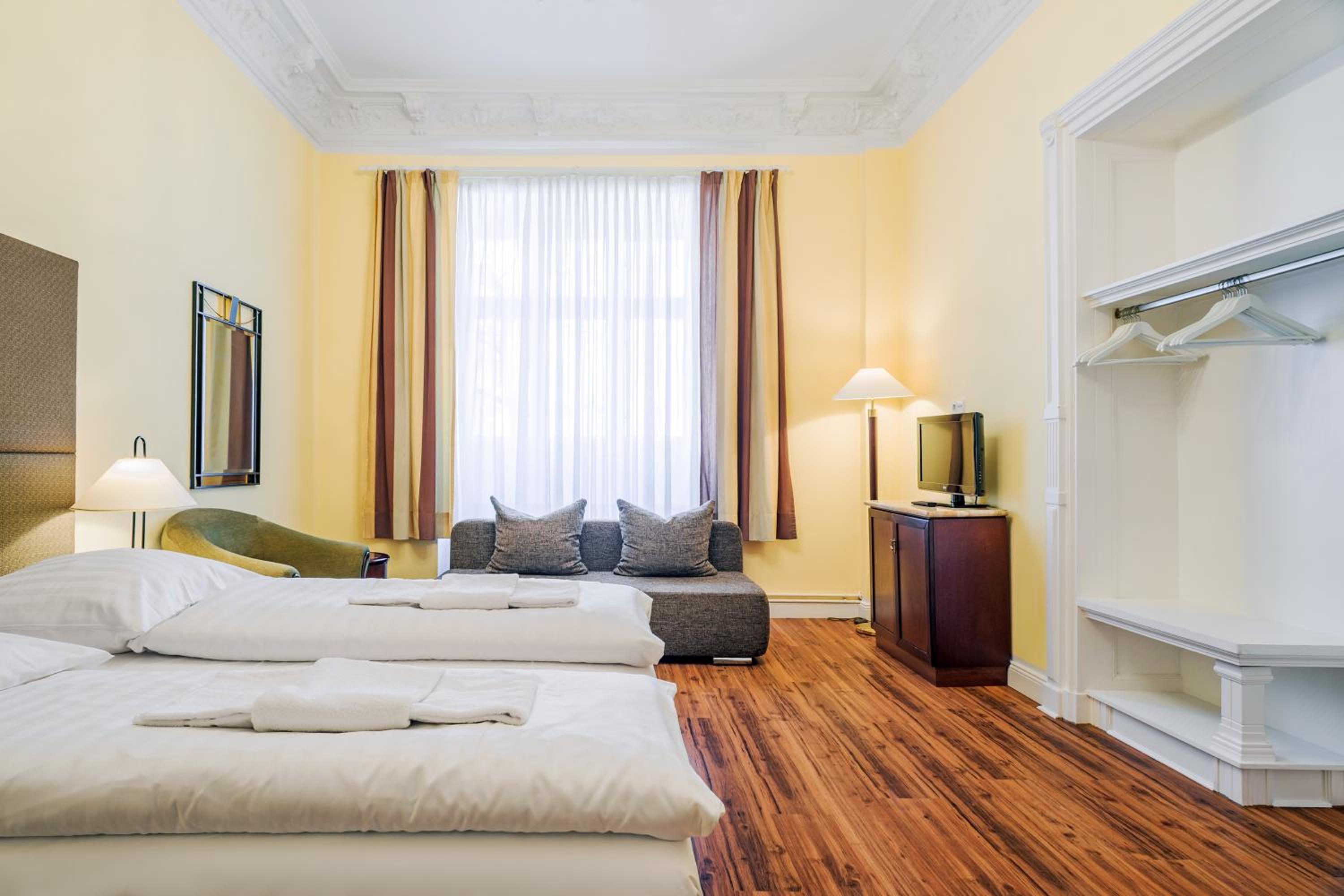 Triple Room photo 2