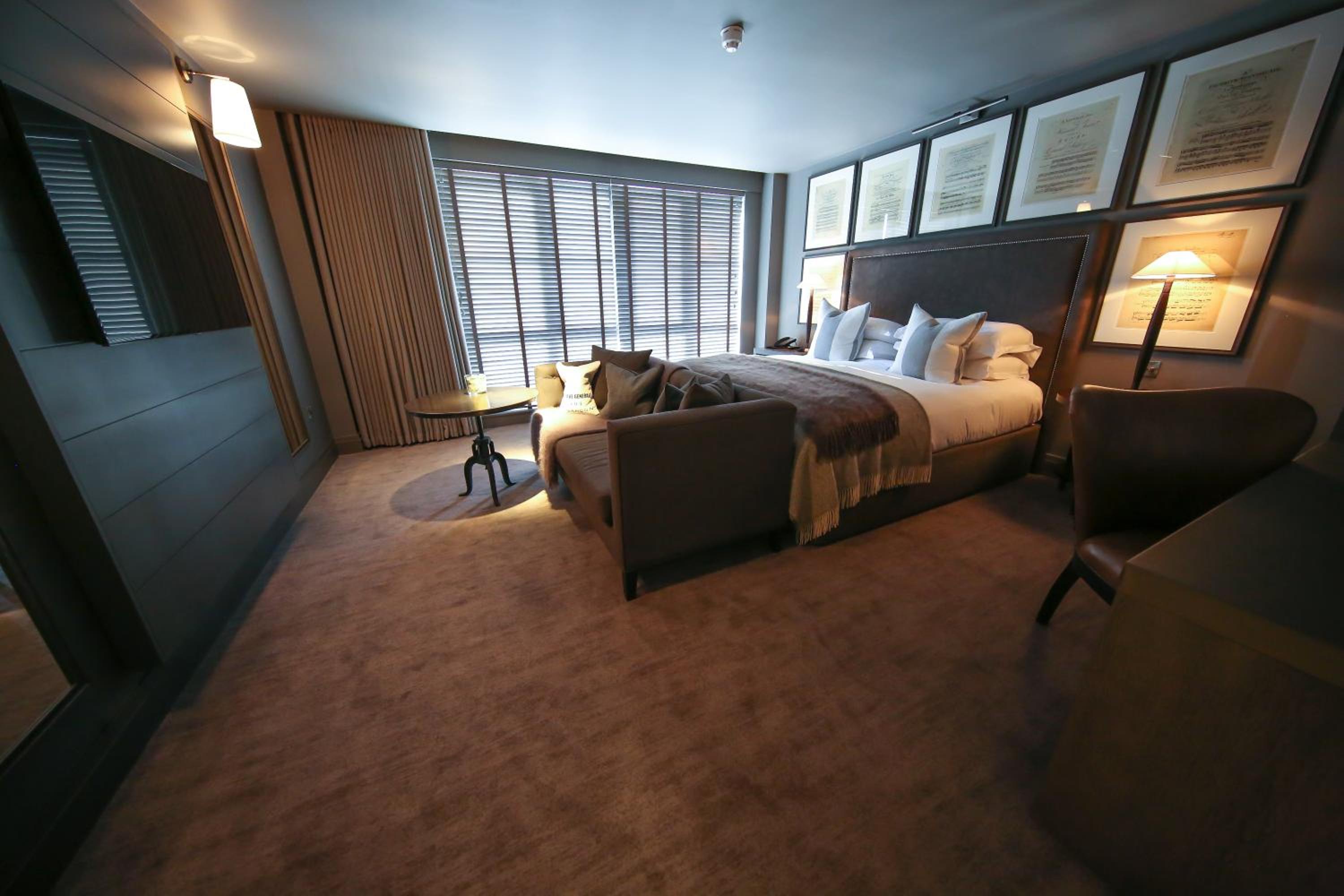 Signature Suite photo 2