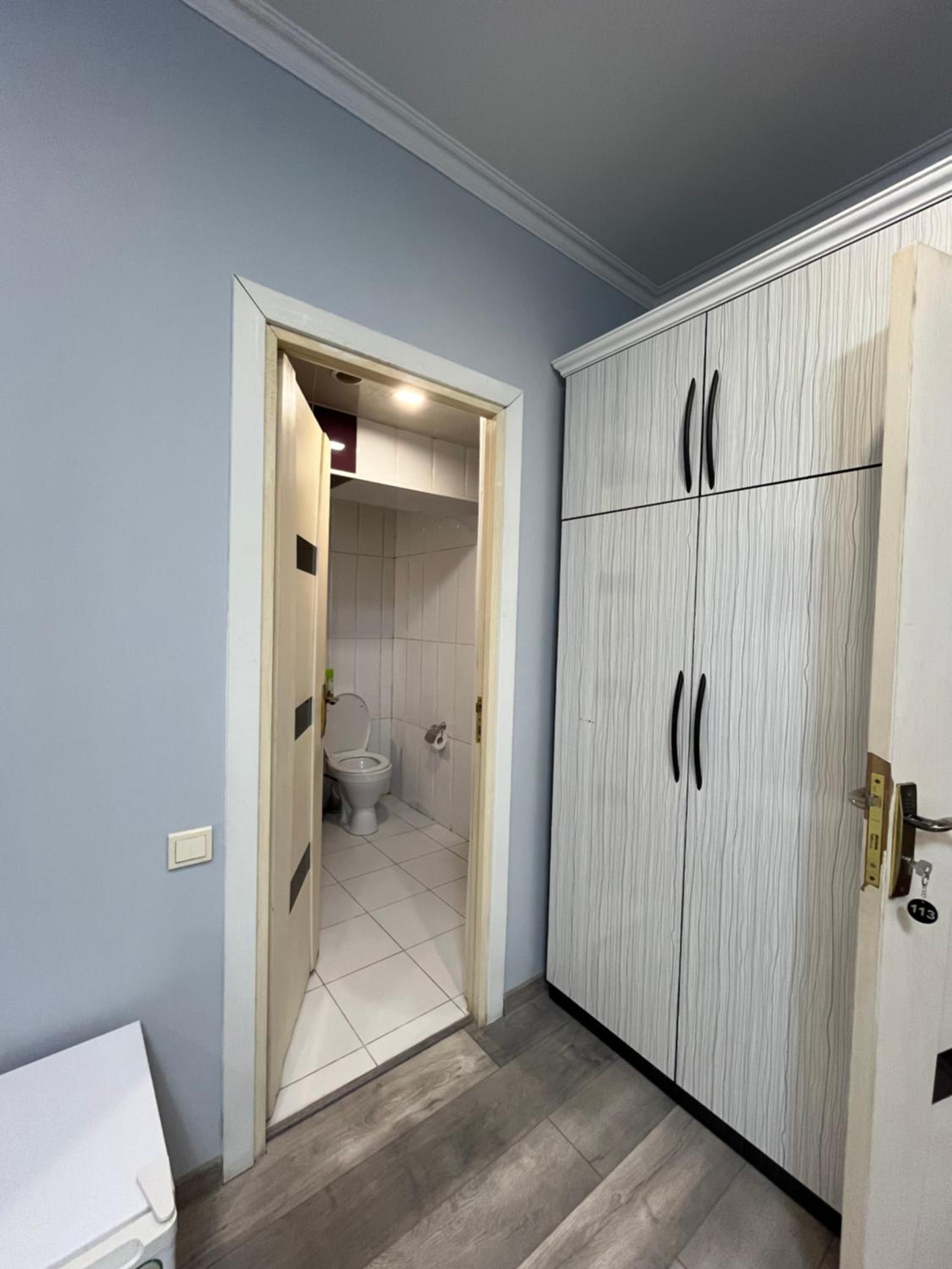 Economy Triple Room photo 2
