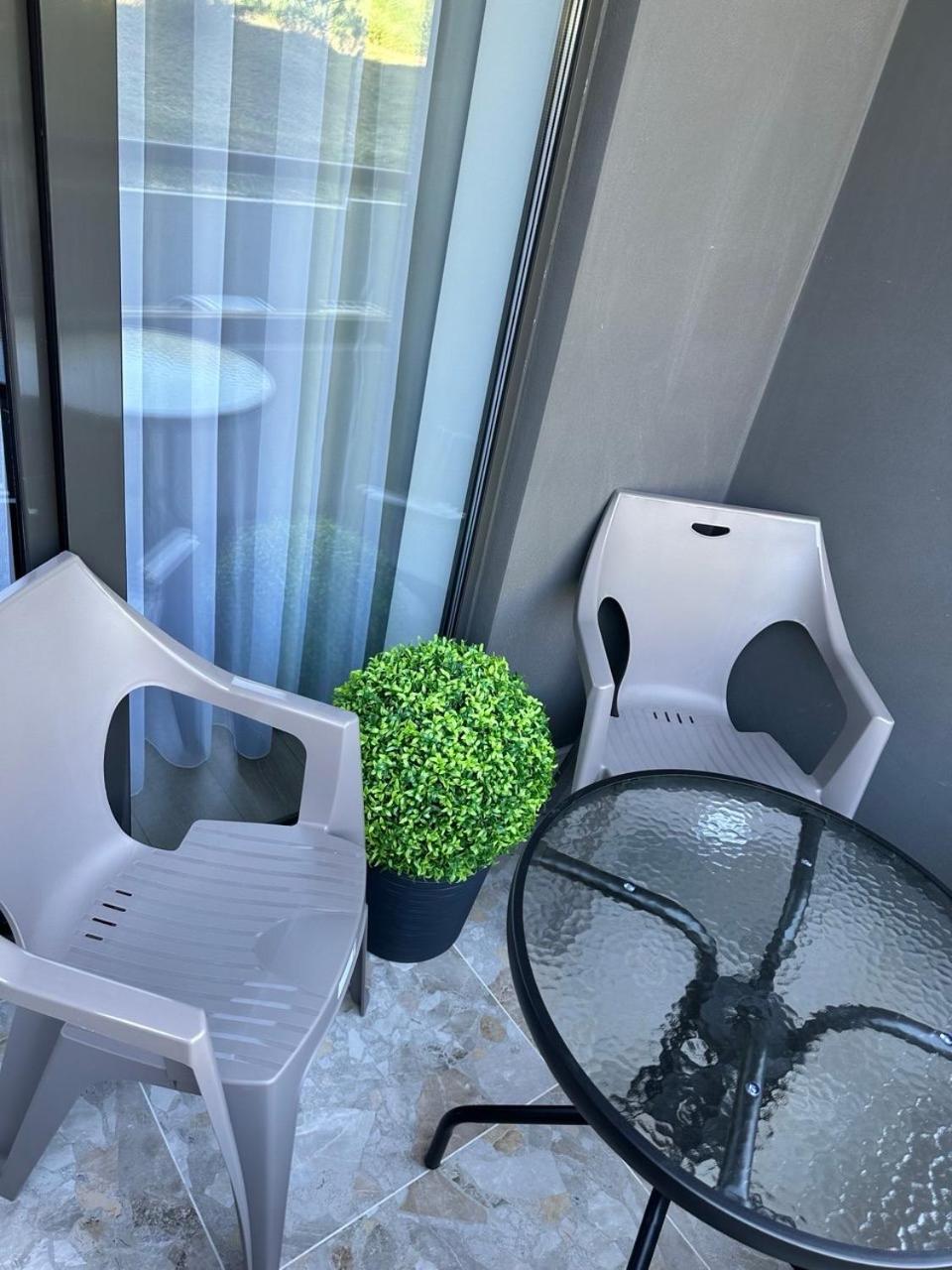 Studio Apartment with Balcony