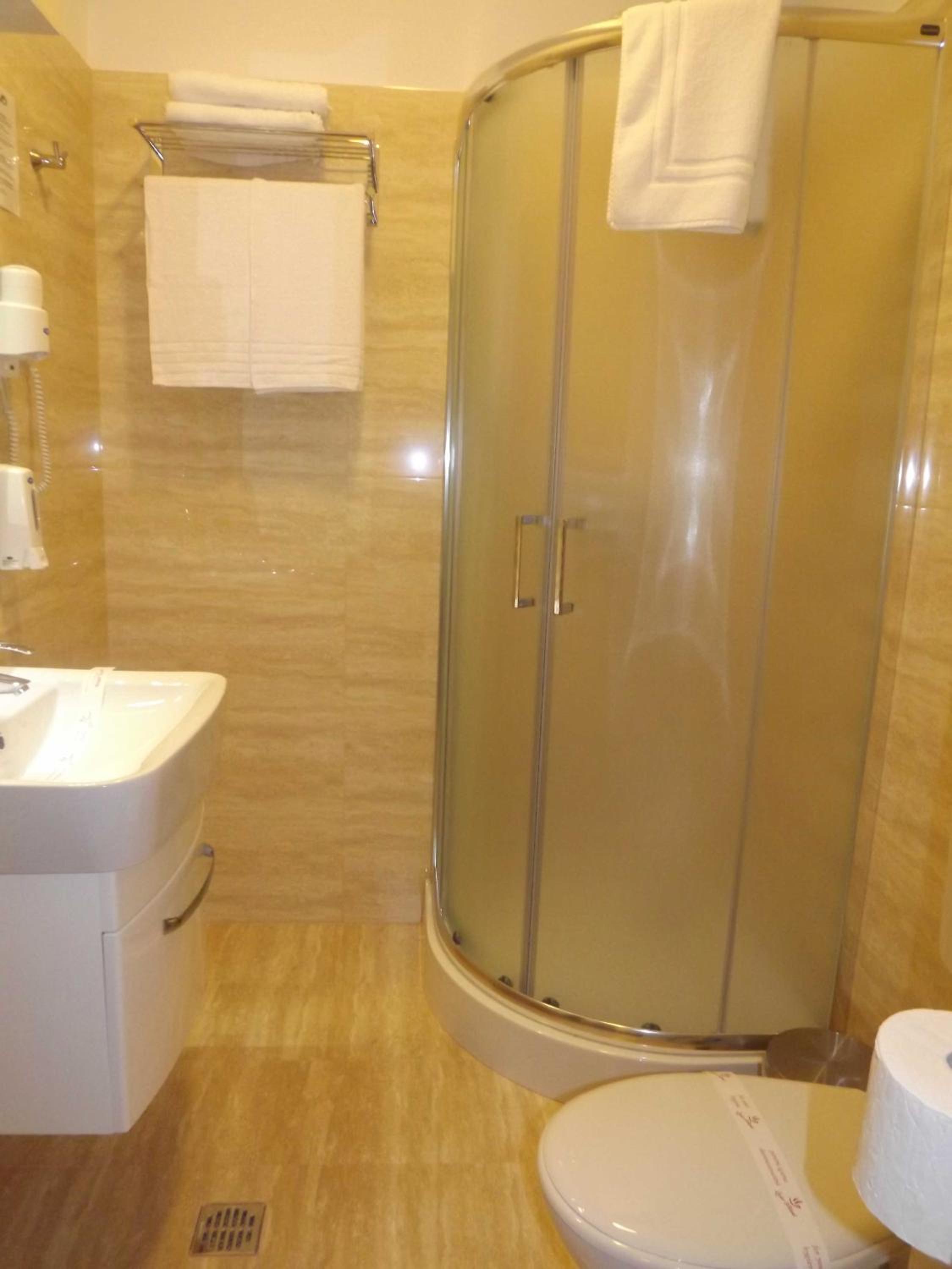 Family Suite - Photo 7