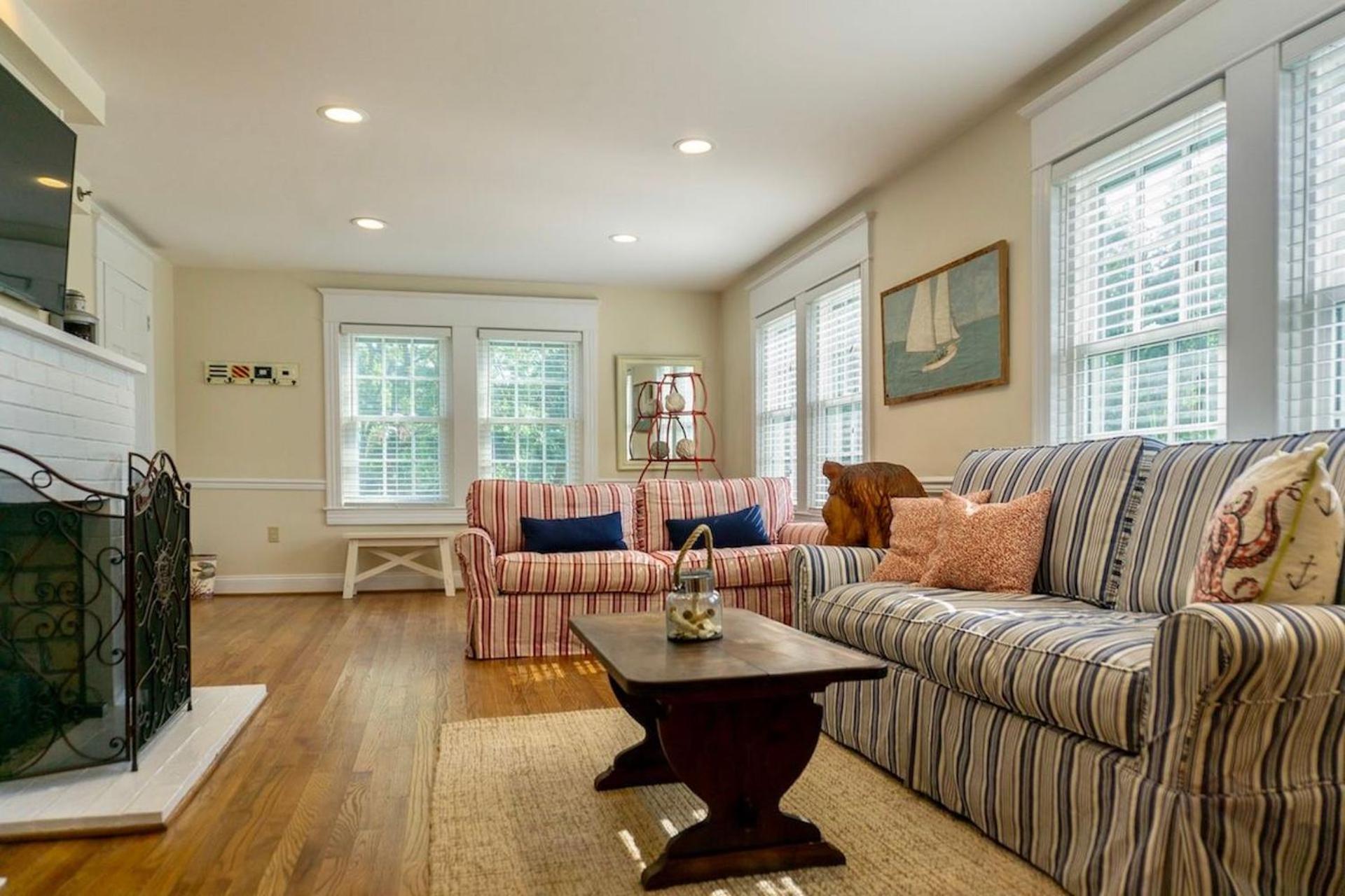 Deluxe Family Suite photo 3